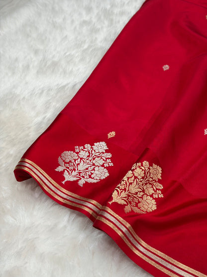 Red Handwoven Kaduwa Pure Katan Paper Silk RM-01