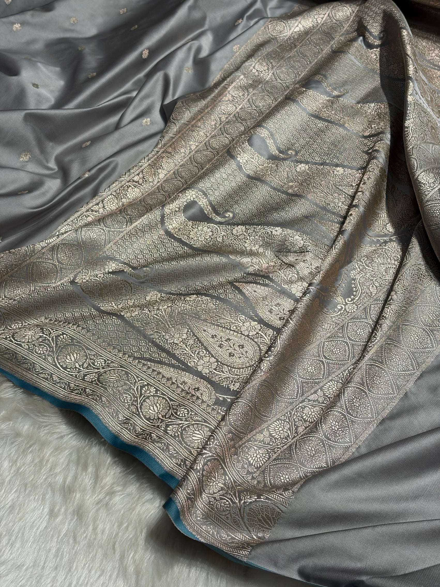 Gray Shades Booti Mashru Silk Saree MS68