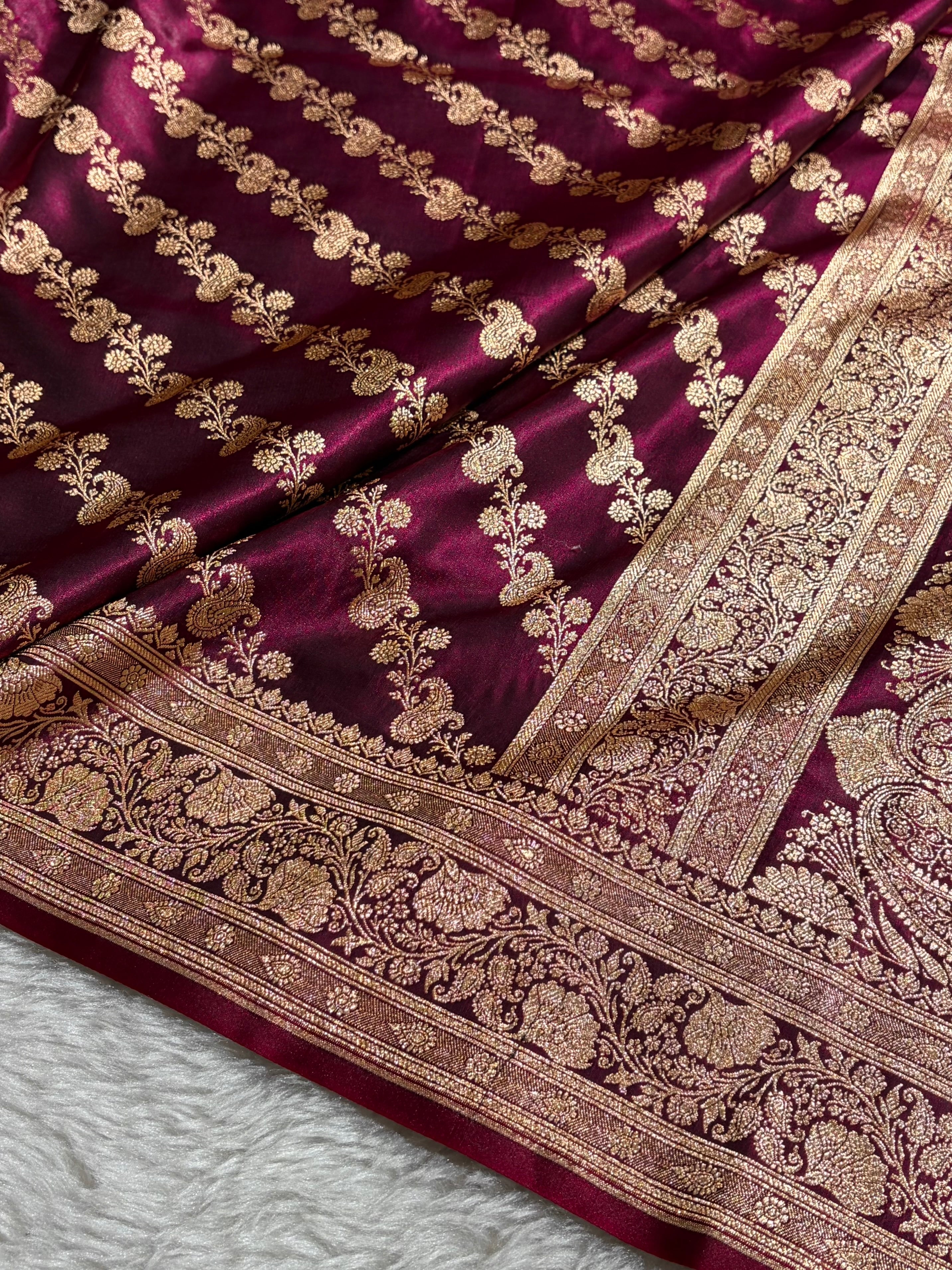 Banarasi Wine Shades Cross Pattern Banarasi Satin Silk Saree SS51
