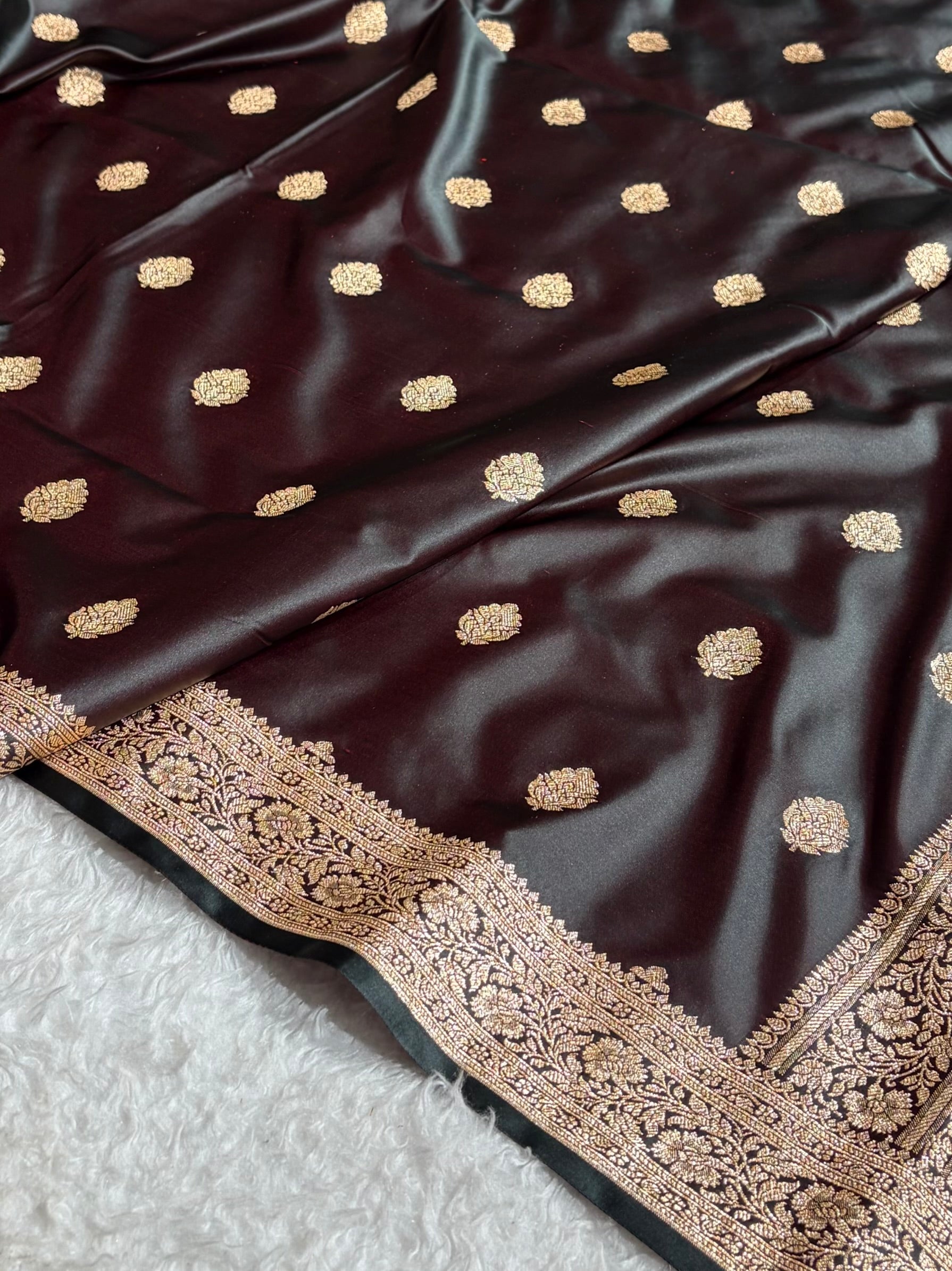Cross Garnet Treditional Banarasi Booti Pattern Satin Katan Silk Saree SK65