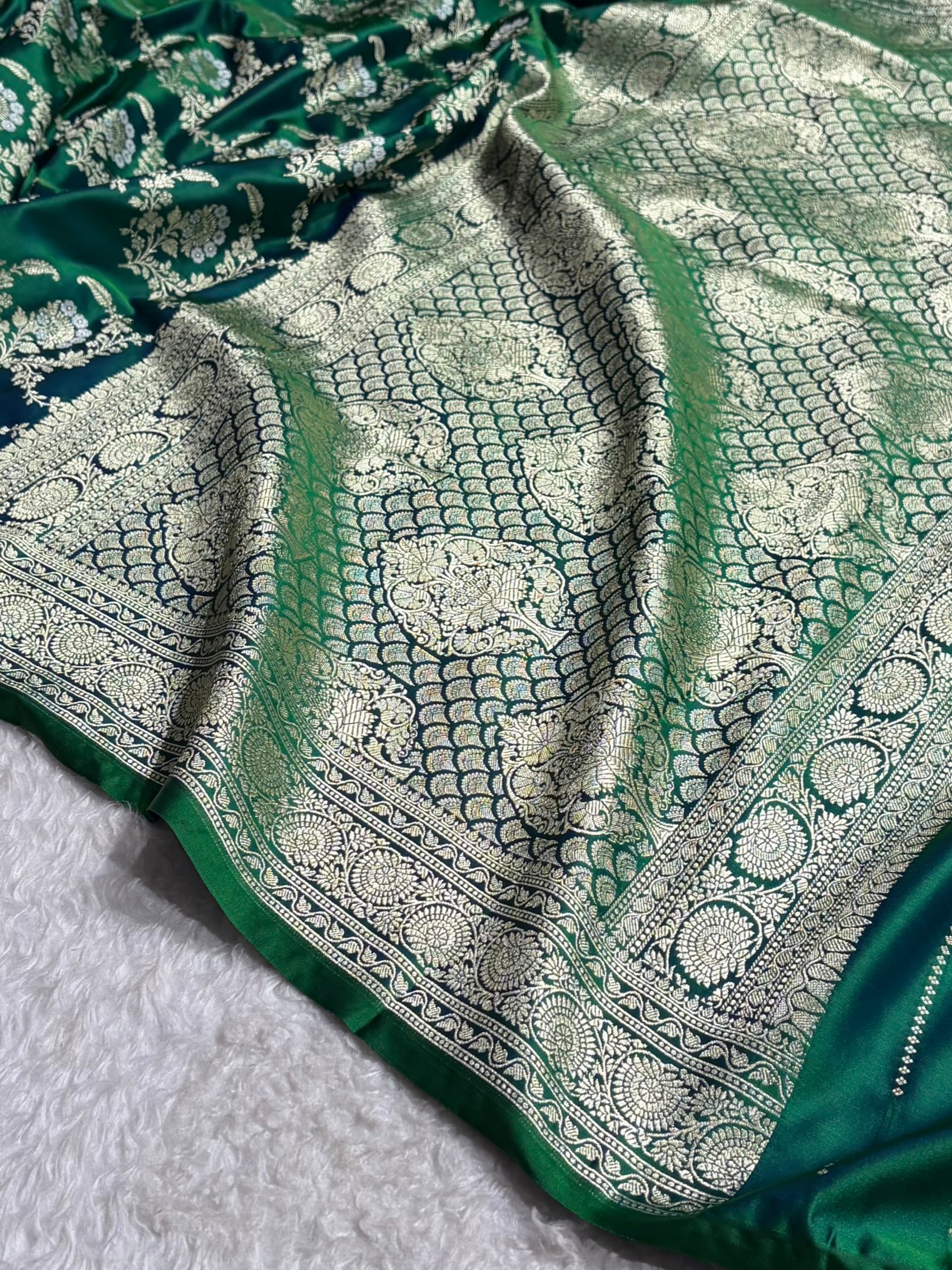 Banarasi Satin Katan Saree With Minakari Jaal Pattern in Cross Green Shades SK126