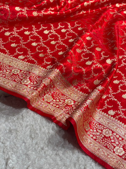 Red Shades Jaal Pattern Banarasi Satin Silk Saree SS43