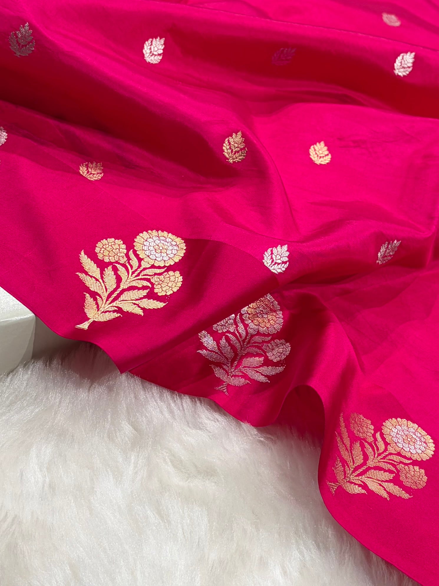 Banarasi Rani Shades Meenakari Boota Handwoven Pure Katan Paper Silk RM-75