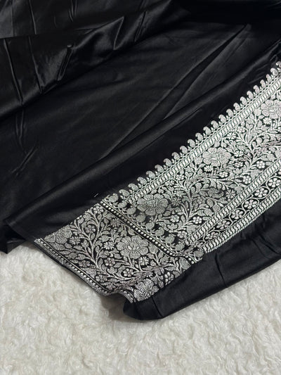 Banarasi Black Shades floral Booti Mashru Silk Saree MCS40