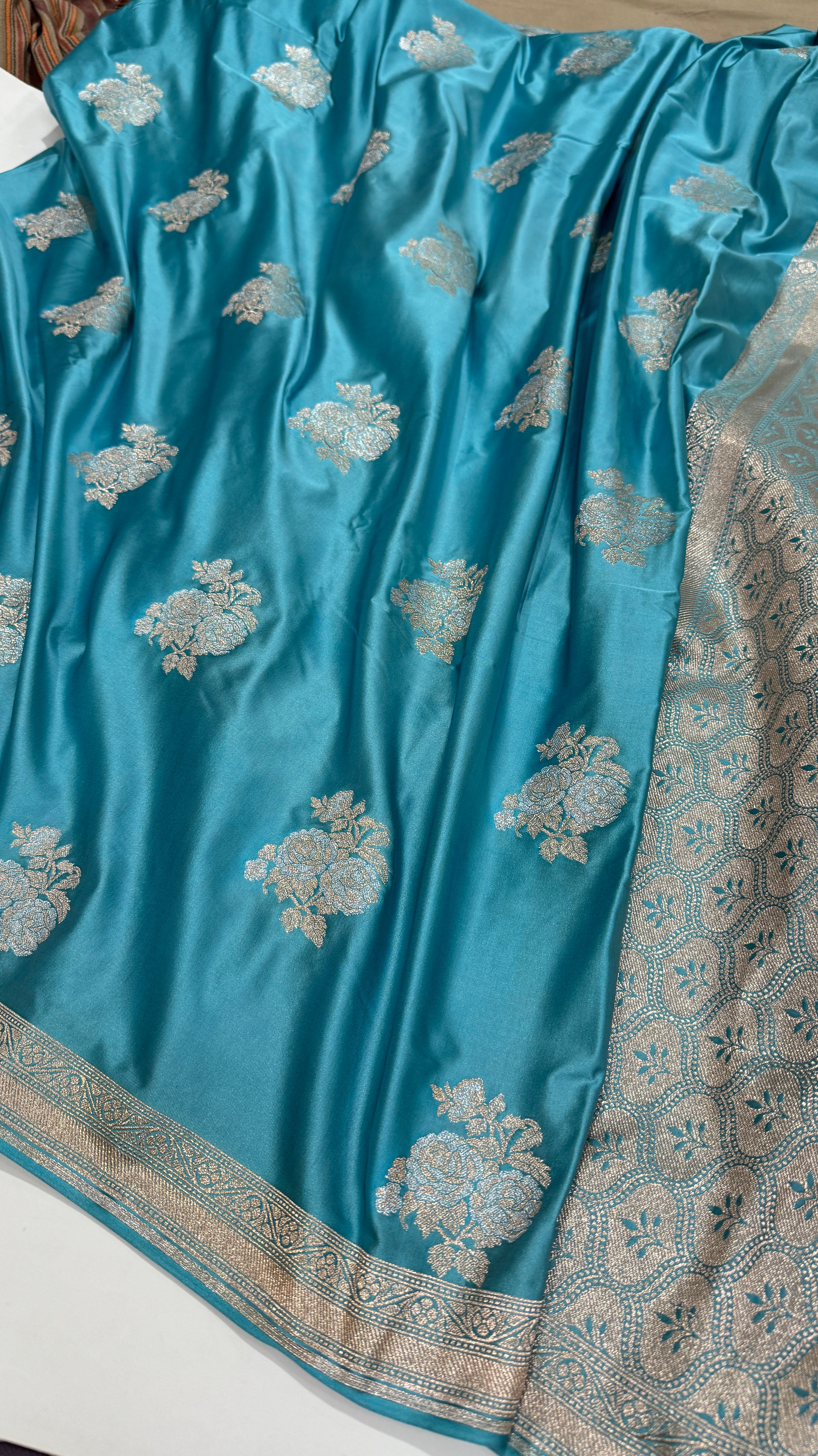 Light firozy Sona Rupa Floral Motif Mashru Silk Saree