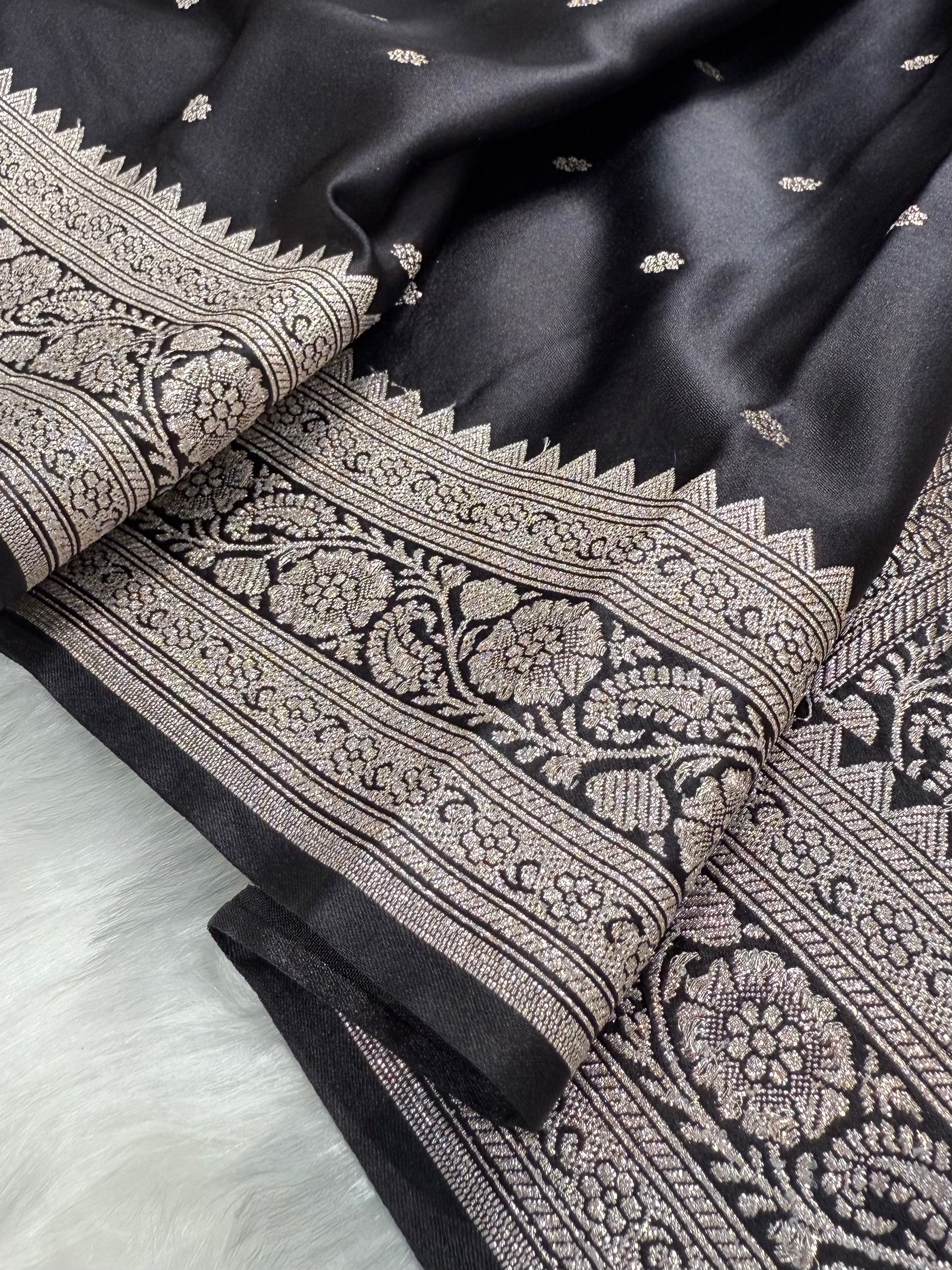 Black shade Booti Mashru Silk Saree
