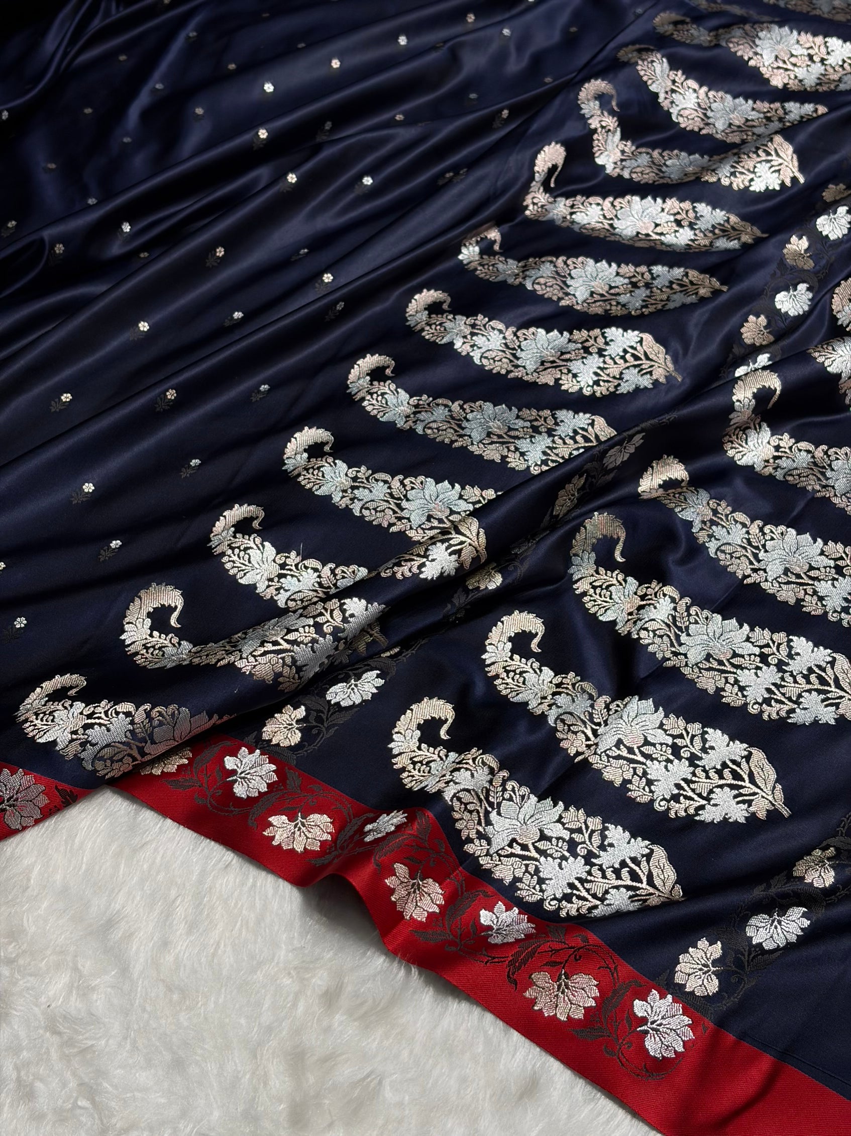 Navy Blue With Red Floral Boota With Floral Border Mashru Silk Saree MSM 78