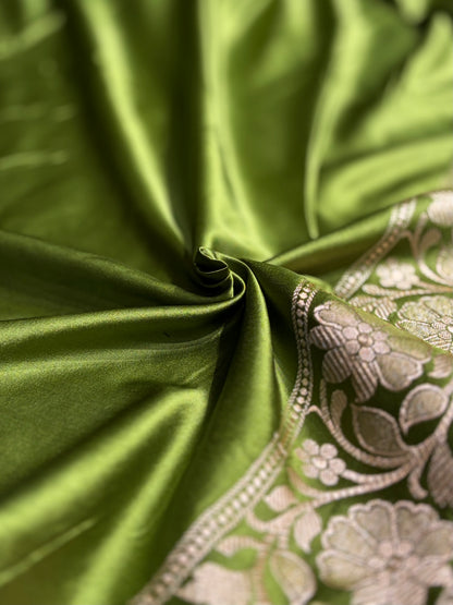 Mehendi Green Shades Mashru Silk Banarasi Saree With Jaal Pattern MS71
