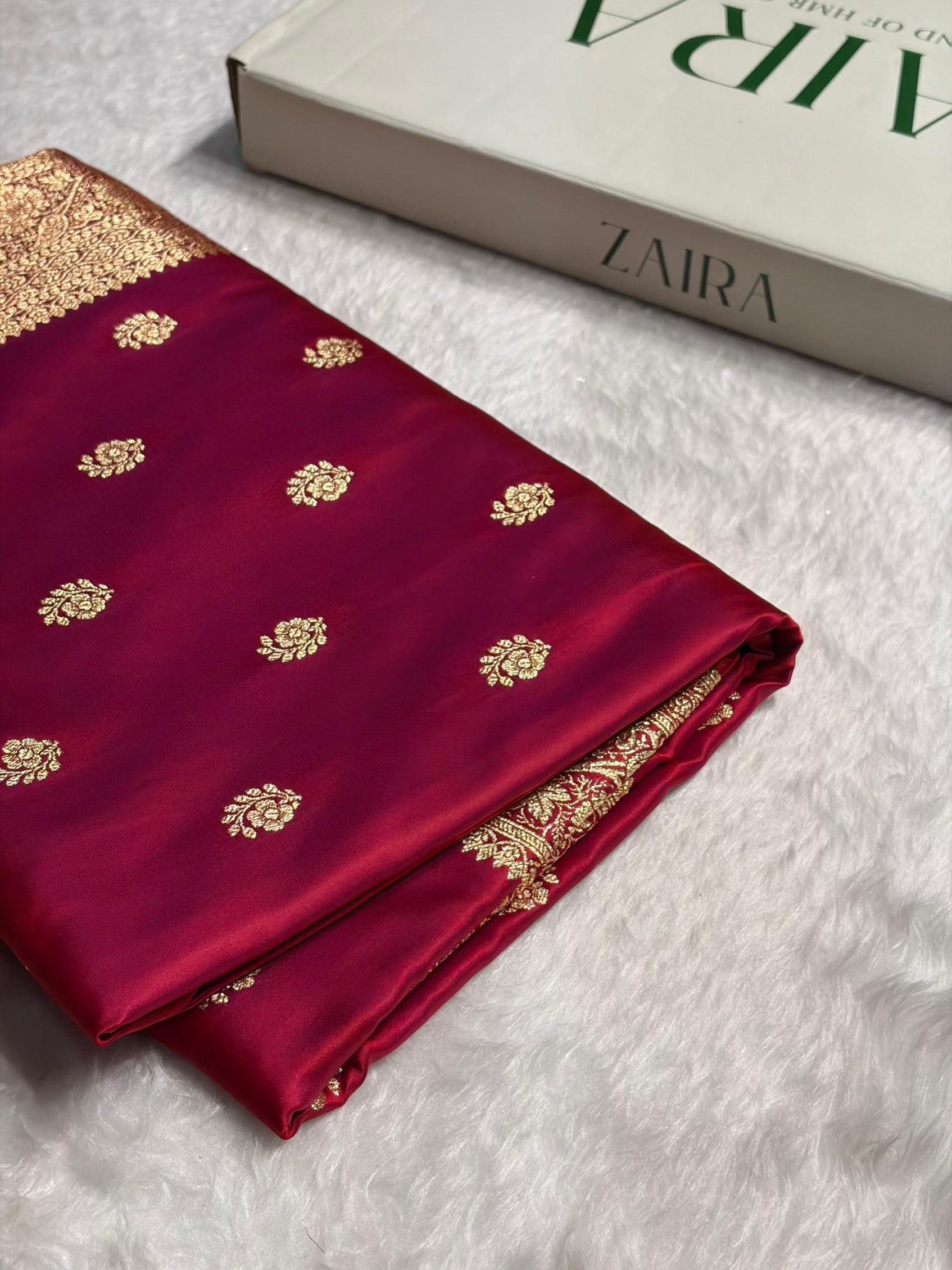 Magentic Red Floral Boota Pattern Satin Katan Silk Saree SK72