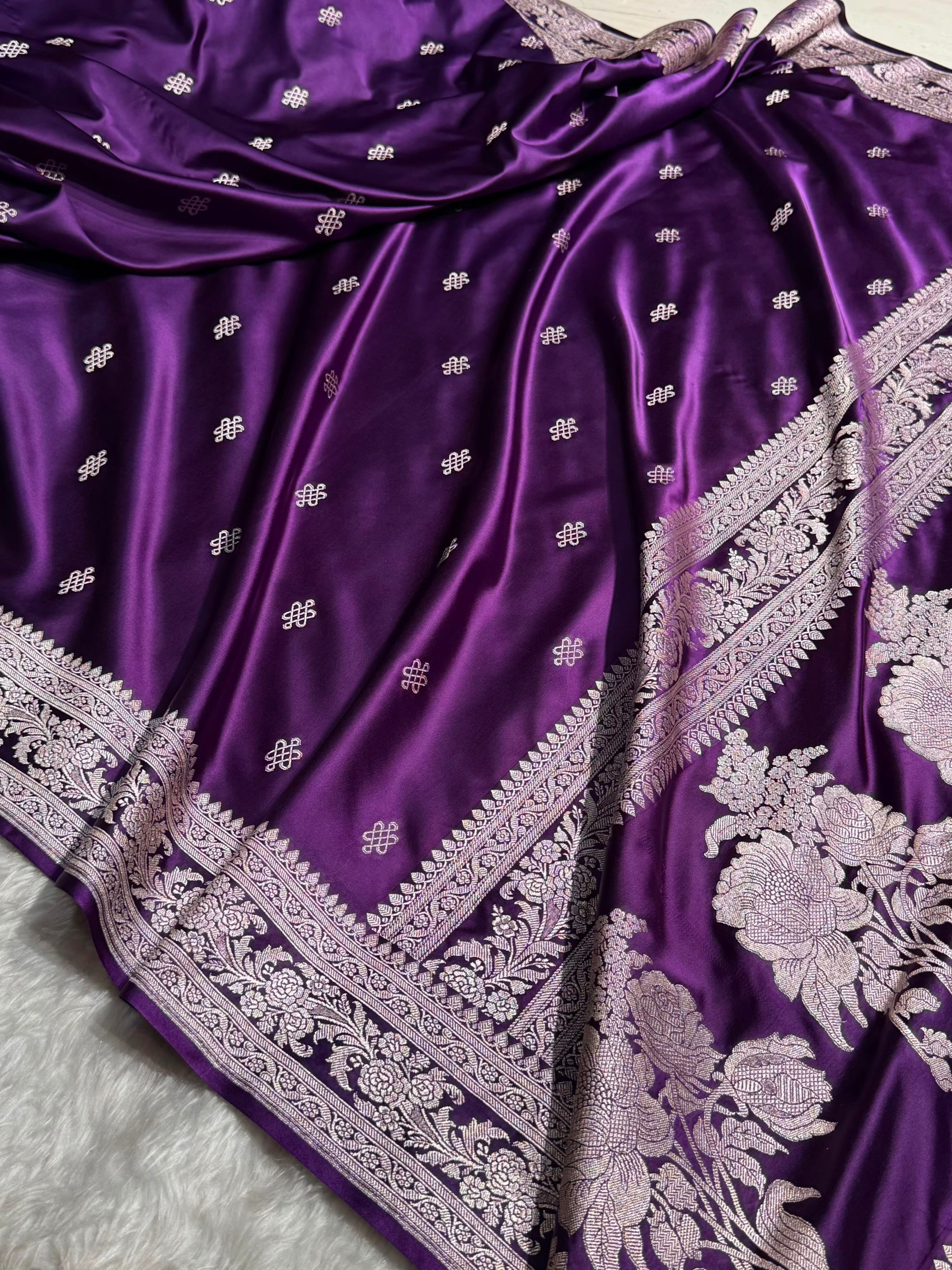 Banarasi Floral Booti Pattern in Purple Shades Floral Mashru Silk Saree MCS101