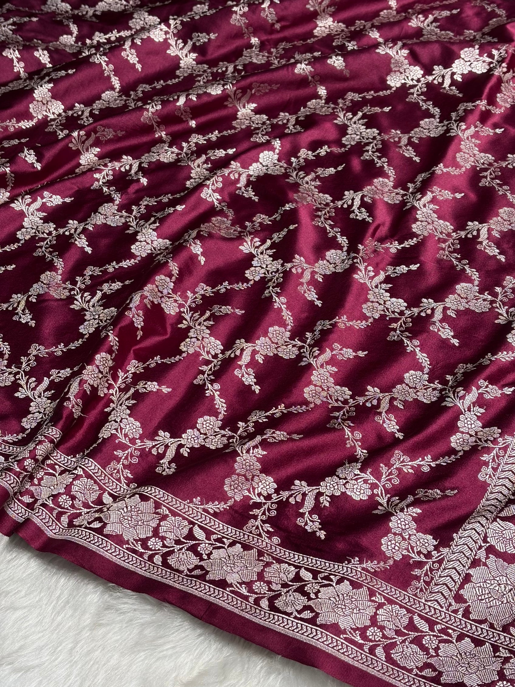 Garnet Jaal Pattern Mashru Silk Saree MS56