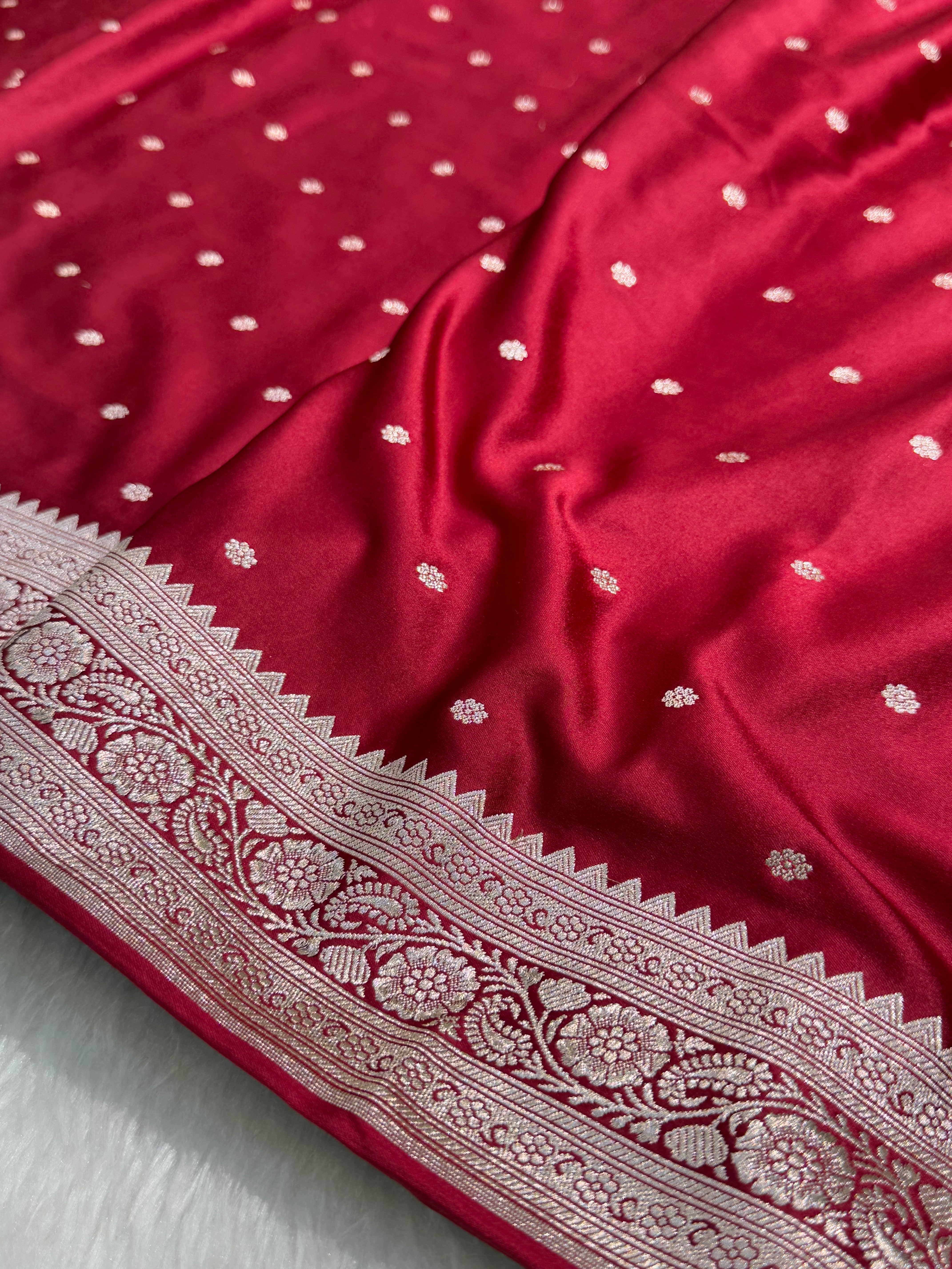 Beautiful Maroon Booti Mashru Silk Saree