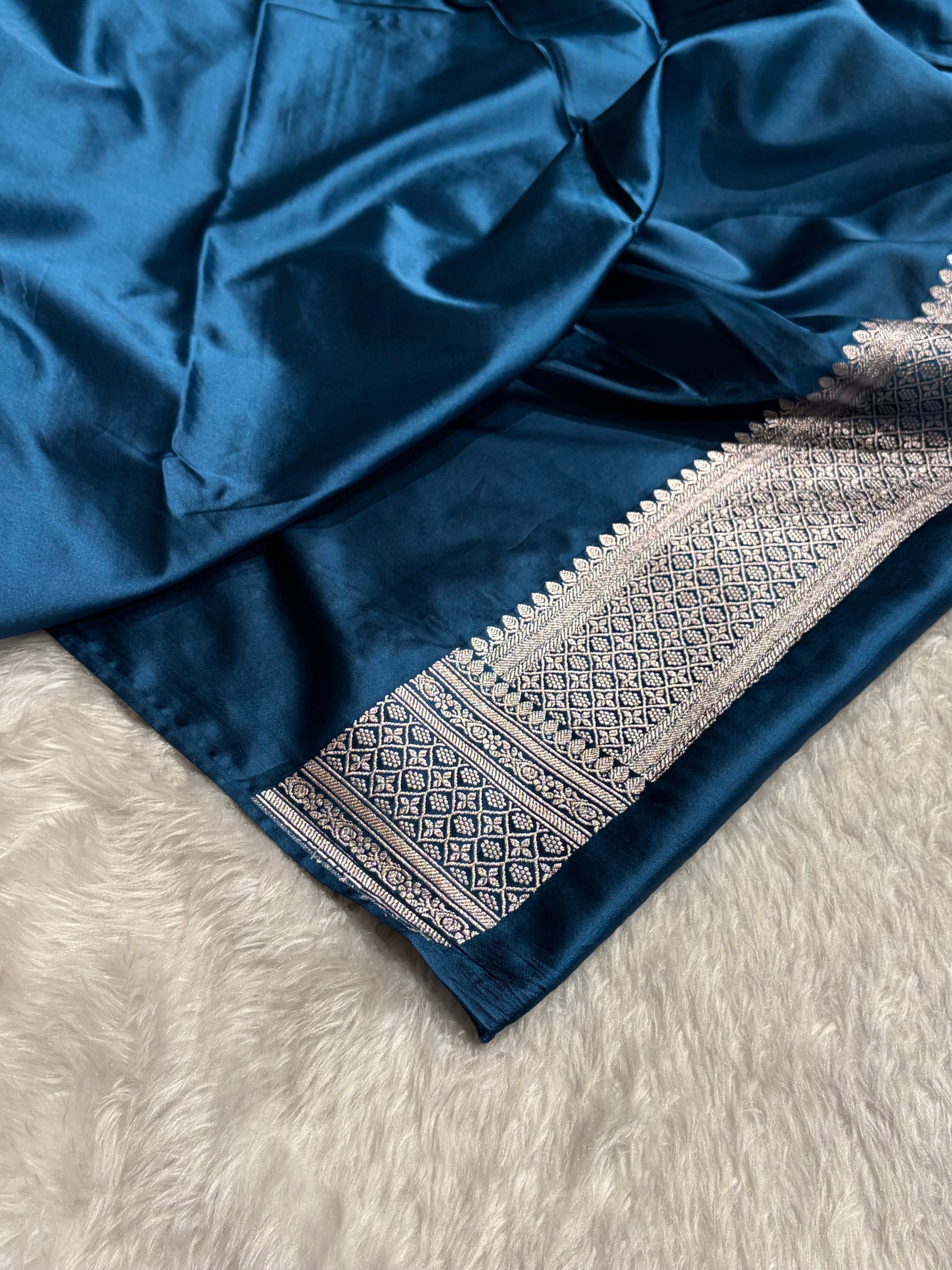 Banarasi Plain German Blue Shades With Minakari Pallu Mashru Silk Saree MCS82