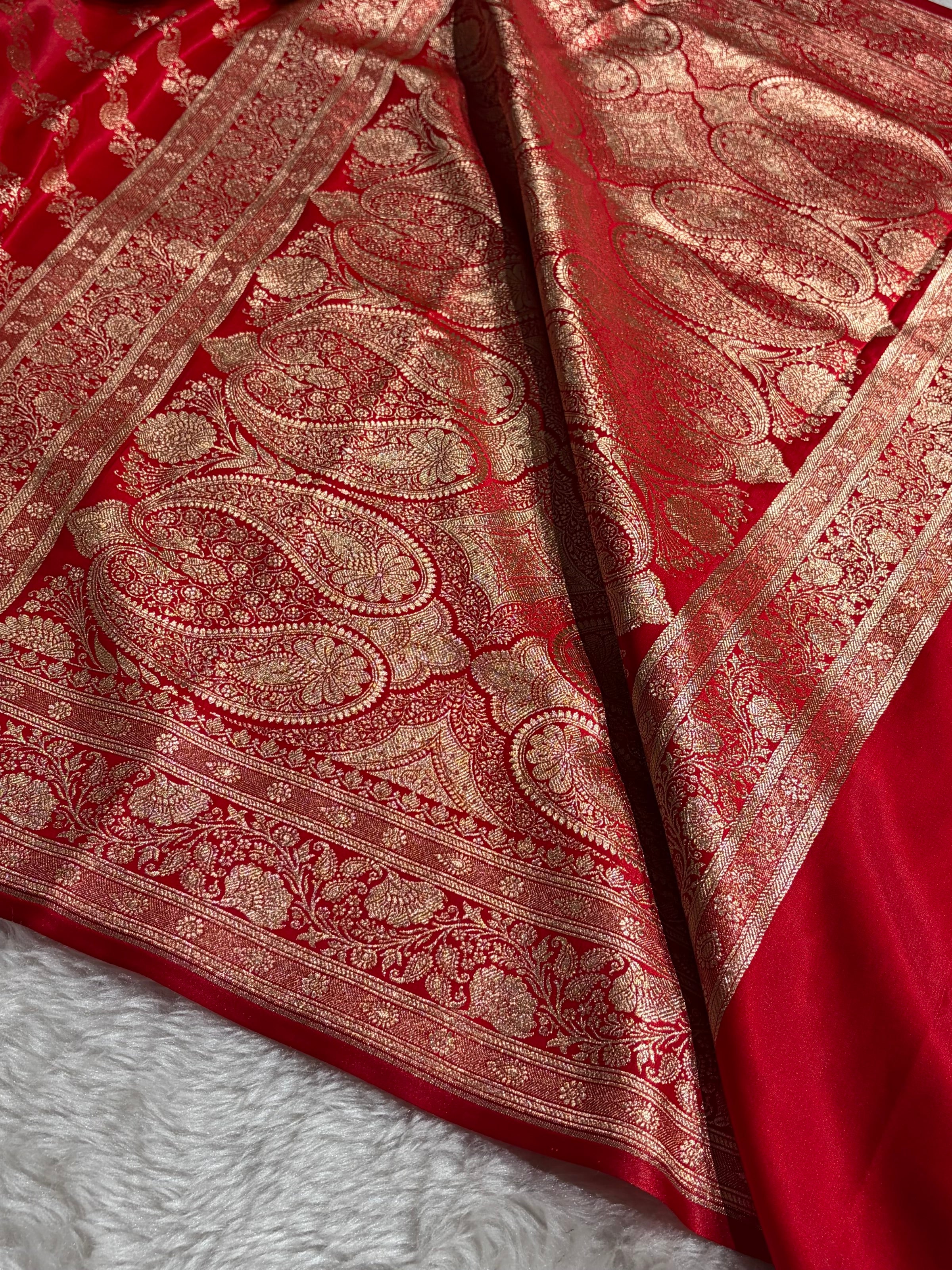 Banarasi Red Shades Cross Pattern Banarasi Satin Silk Saree SS51