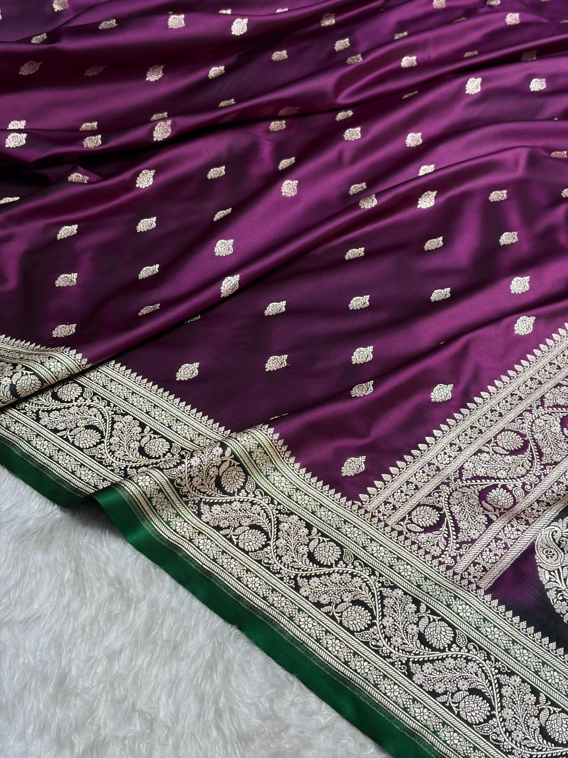 Banarasi Cross Wine With Contrast Black Floral Border Mashru Silk Saree MSM-101