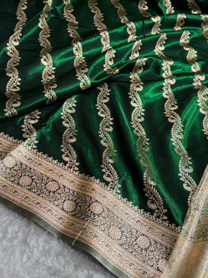 Bottle Green Contrast Cream Shades Cross Pattern Banarasi Satin Silk Saree SS39