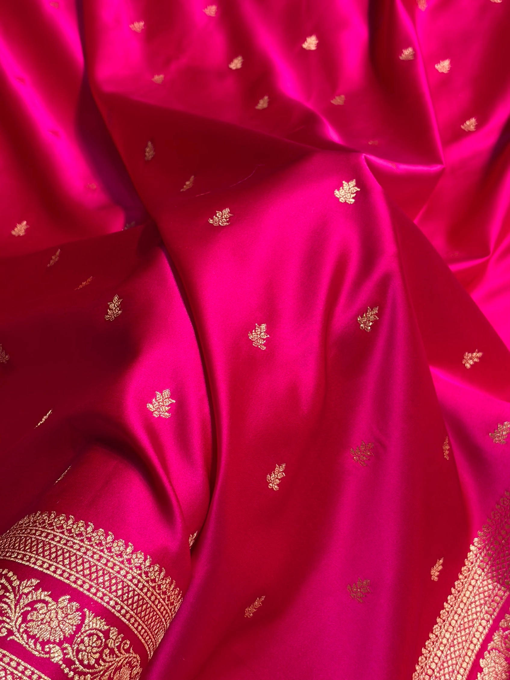 Banarasi Satin Katan Saree With Booti Pattern in Rani Shades SK125