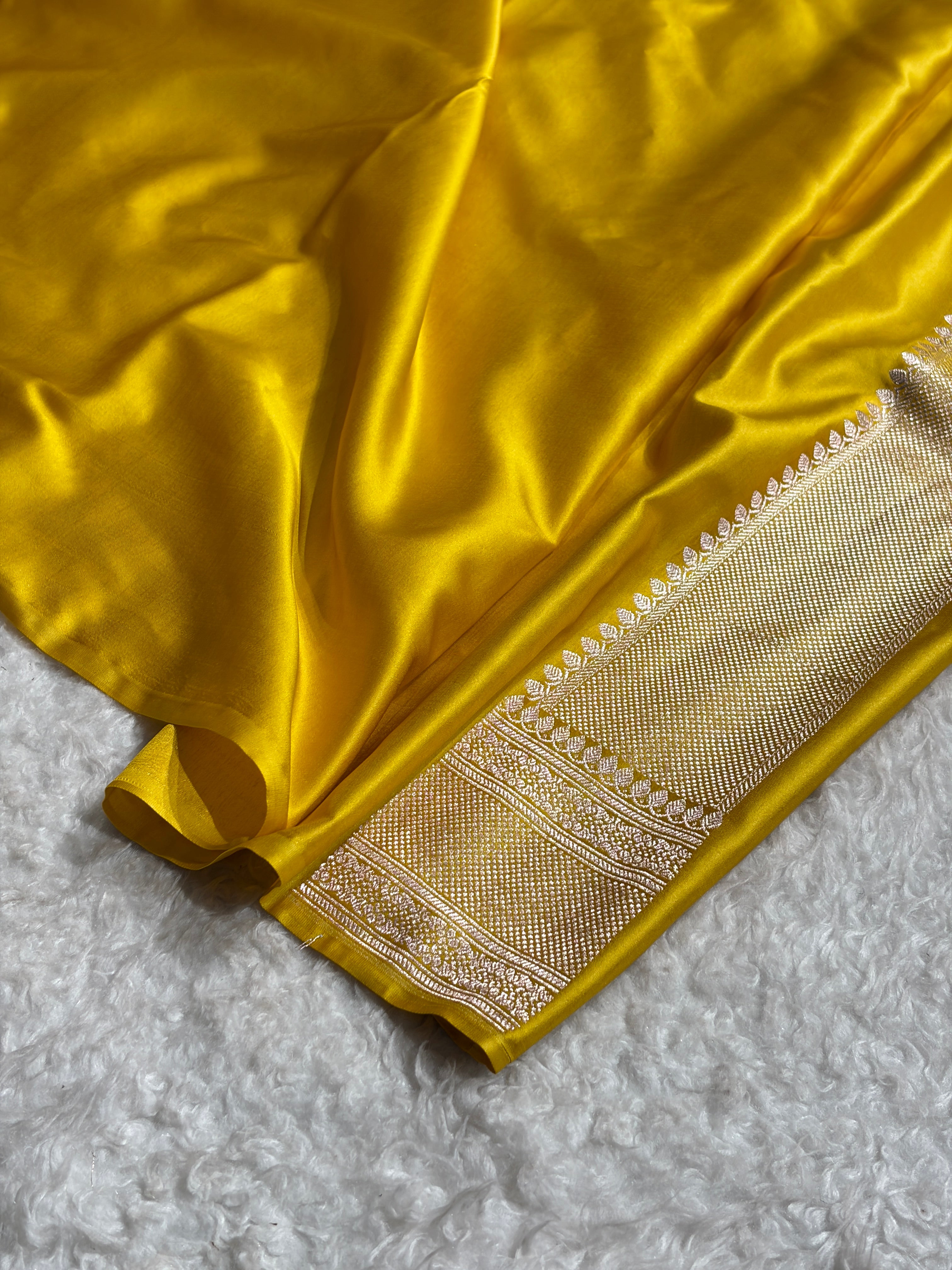 Gold Shades Minakari Brocade Mashru Silk Saree MS85
