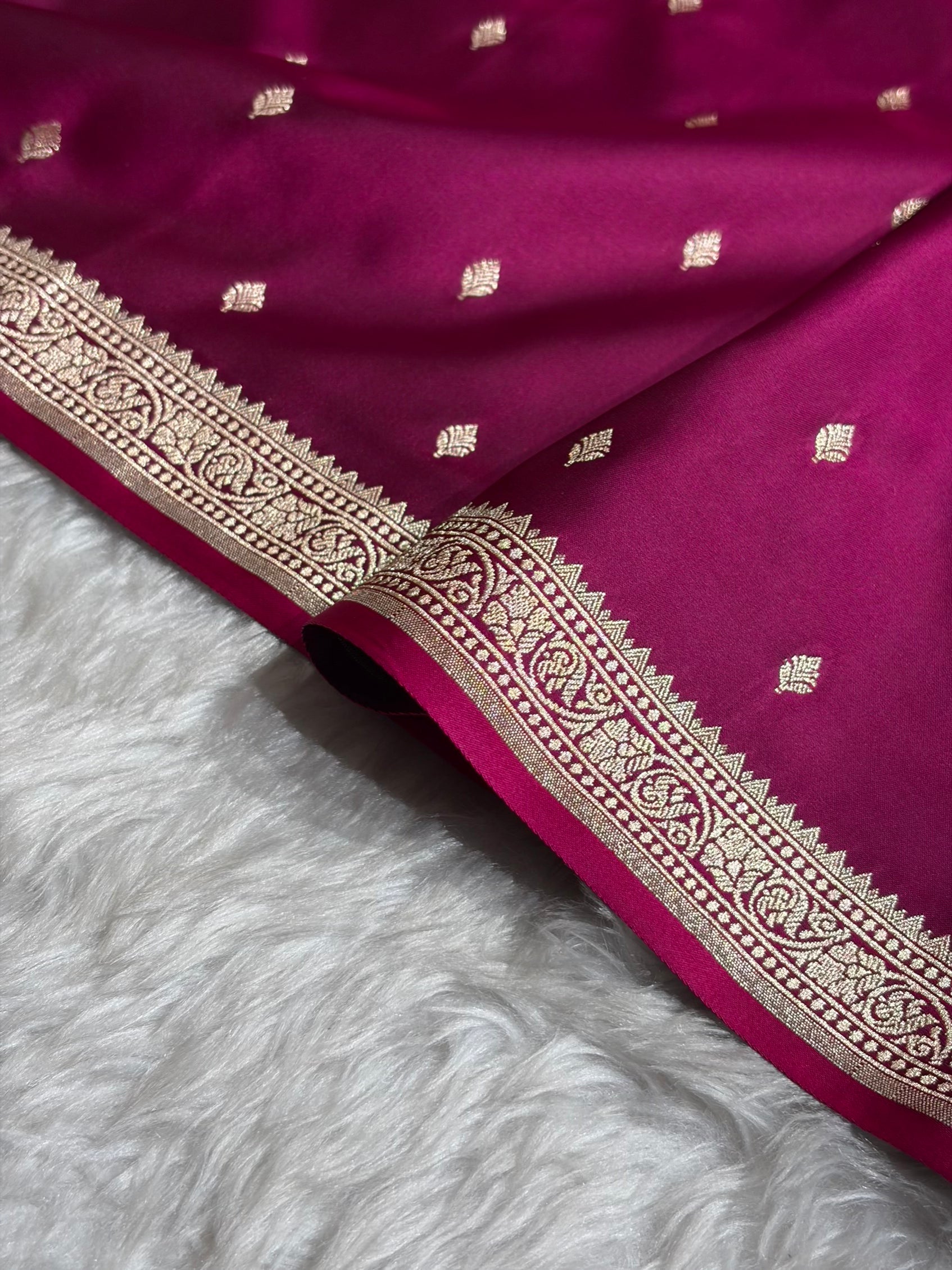 Wine Shade With Booti Pattern Mashru Silk Saree