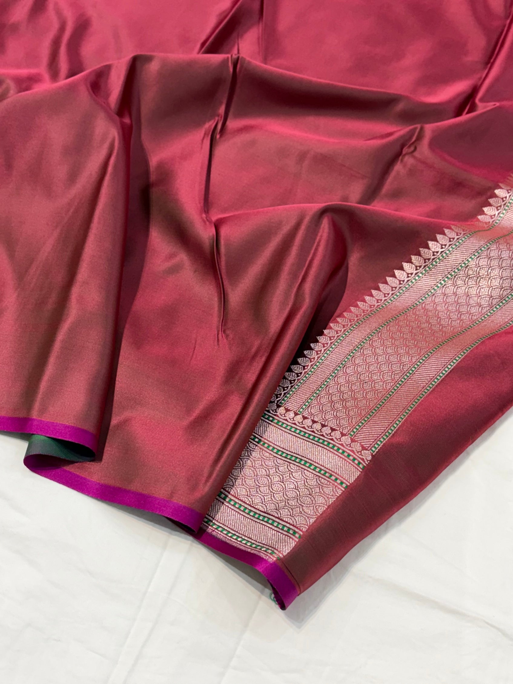 Rusty Mauve Shade With Booti Pattern Mashru Silk Saree