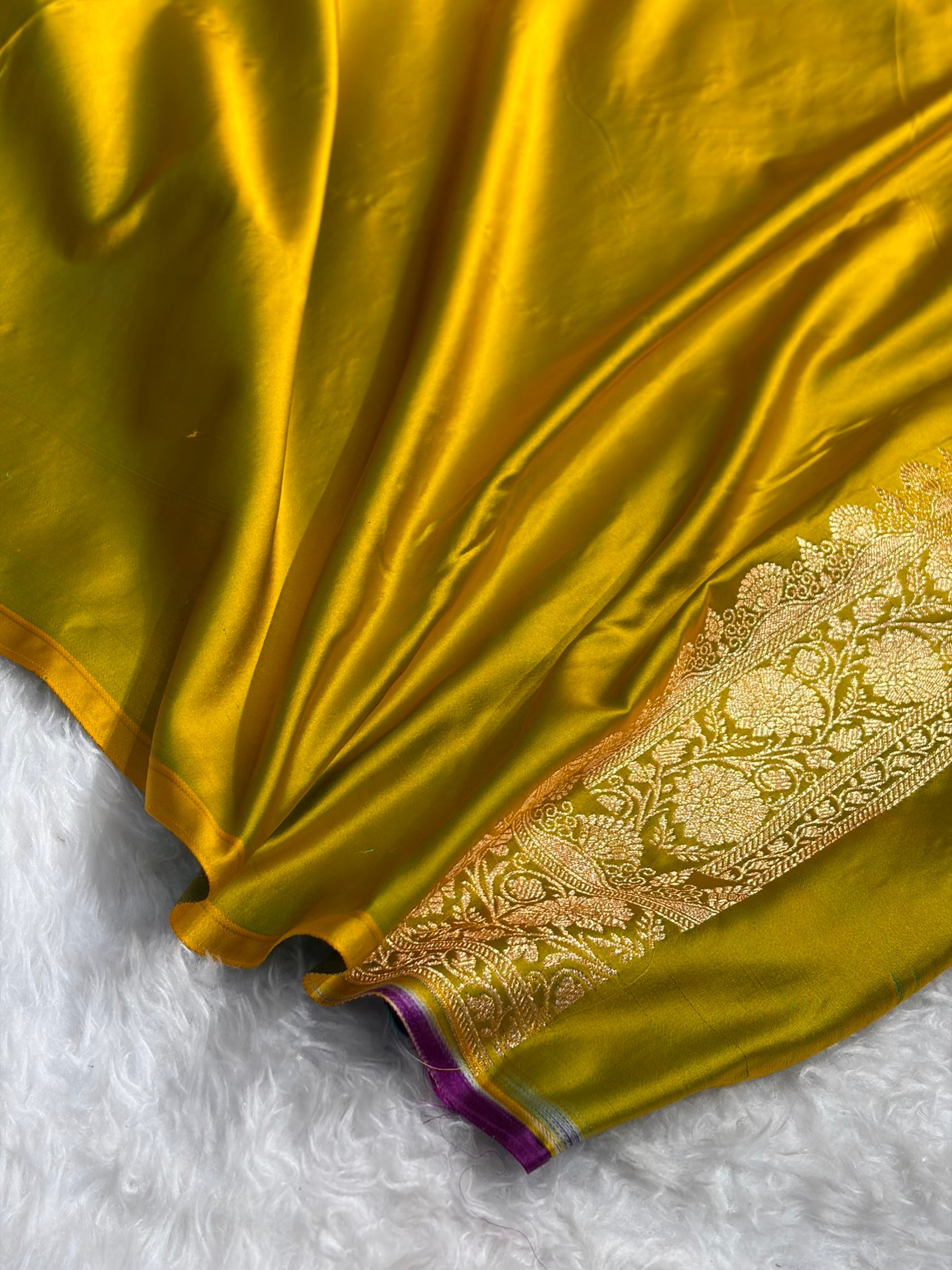 Liril Mehendi Floral Boota Pattern Satin Katan Silk saree SK45