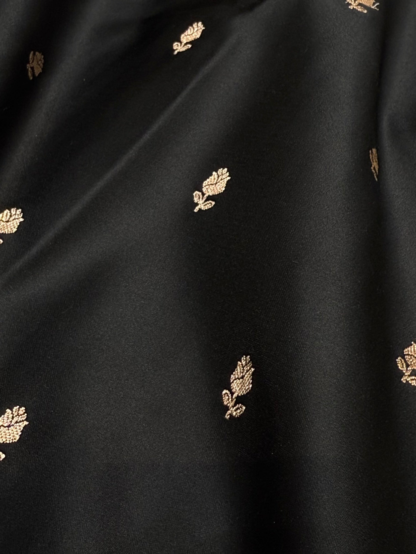 Black shades Booti Mashru Silk Banarasi Saree MSM 39