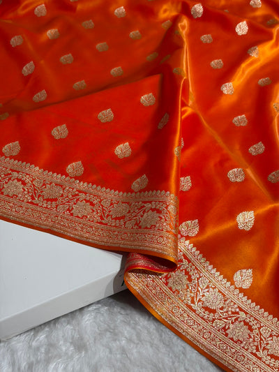 Fire Gold Shades Booti Pattern Banarasi Satin Silk Saree SS58