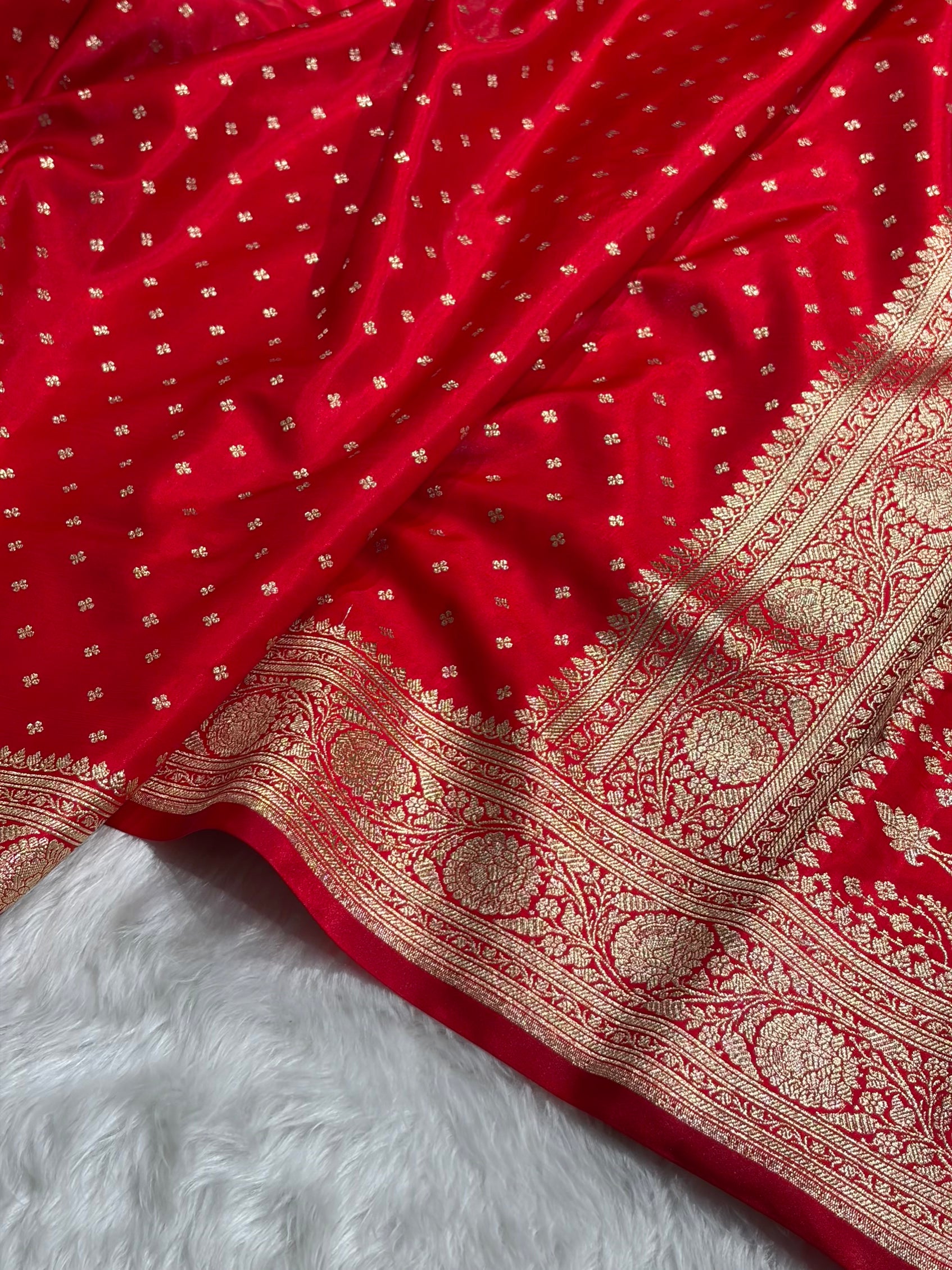 Banarasi Red Shades Booti Pattern Banarasi Satin Silk Saree SS53