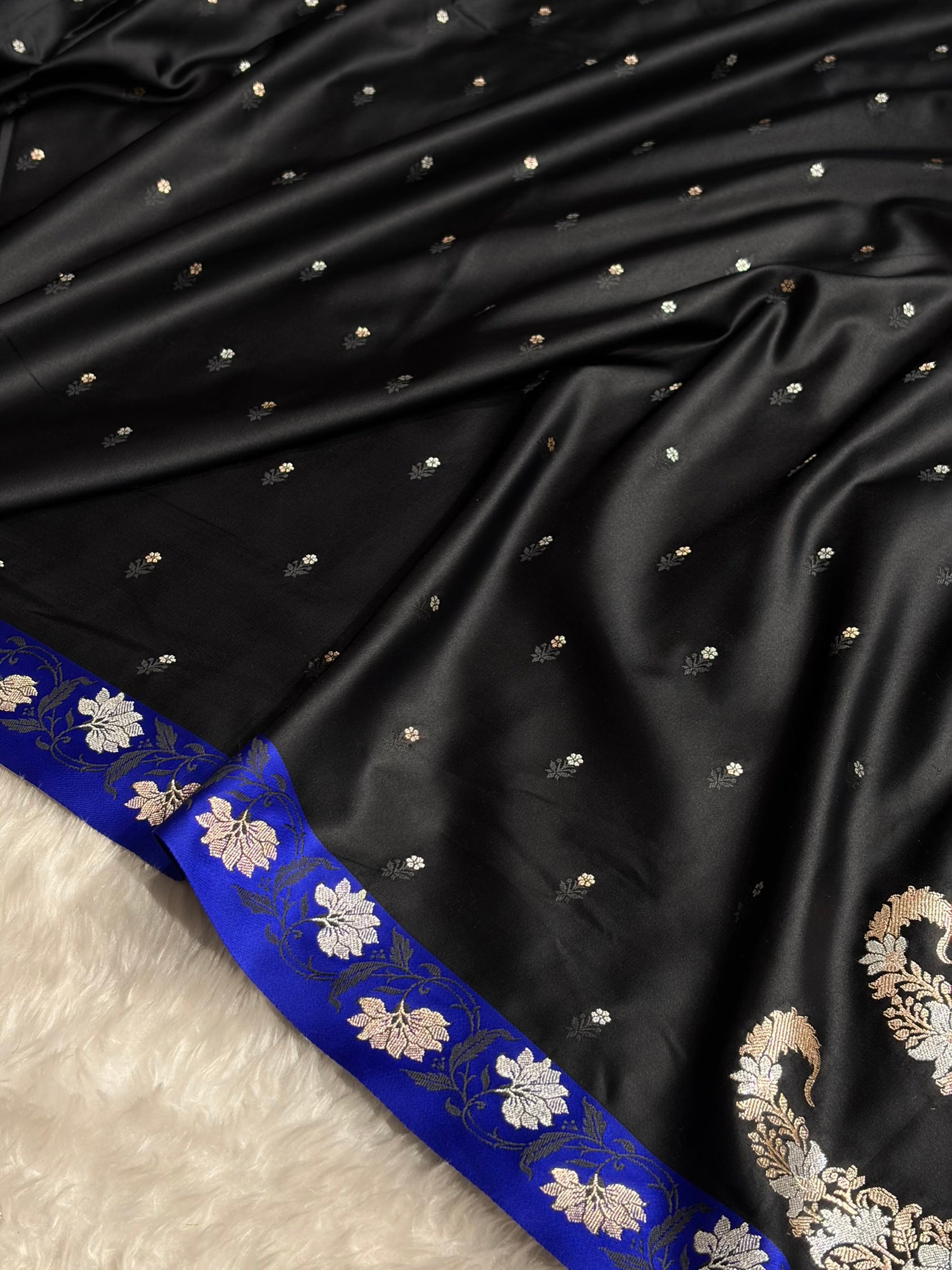Black With Royal Blue Floral Boota With Floral Border Mashru Silk Saree MSM-78