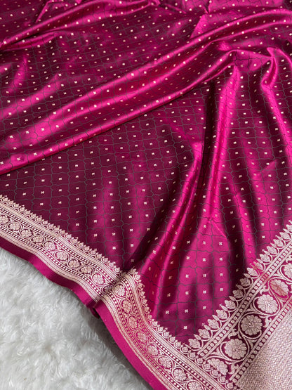 Wine Cross Shades Tanchoi Motif Mashru Silk Saree MST-13