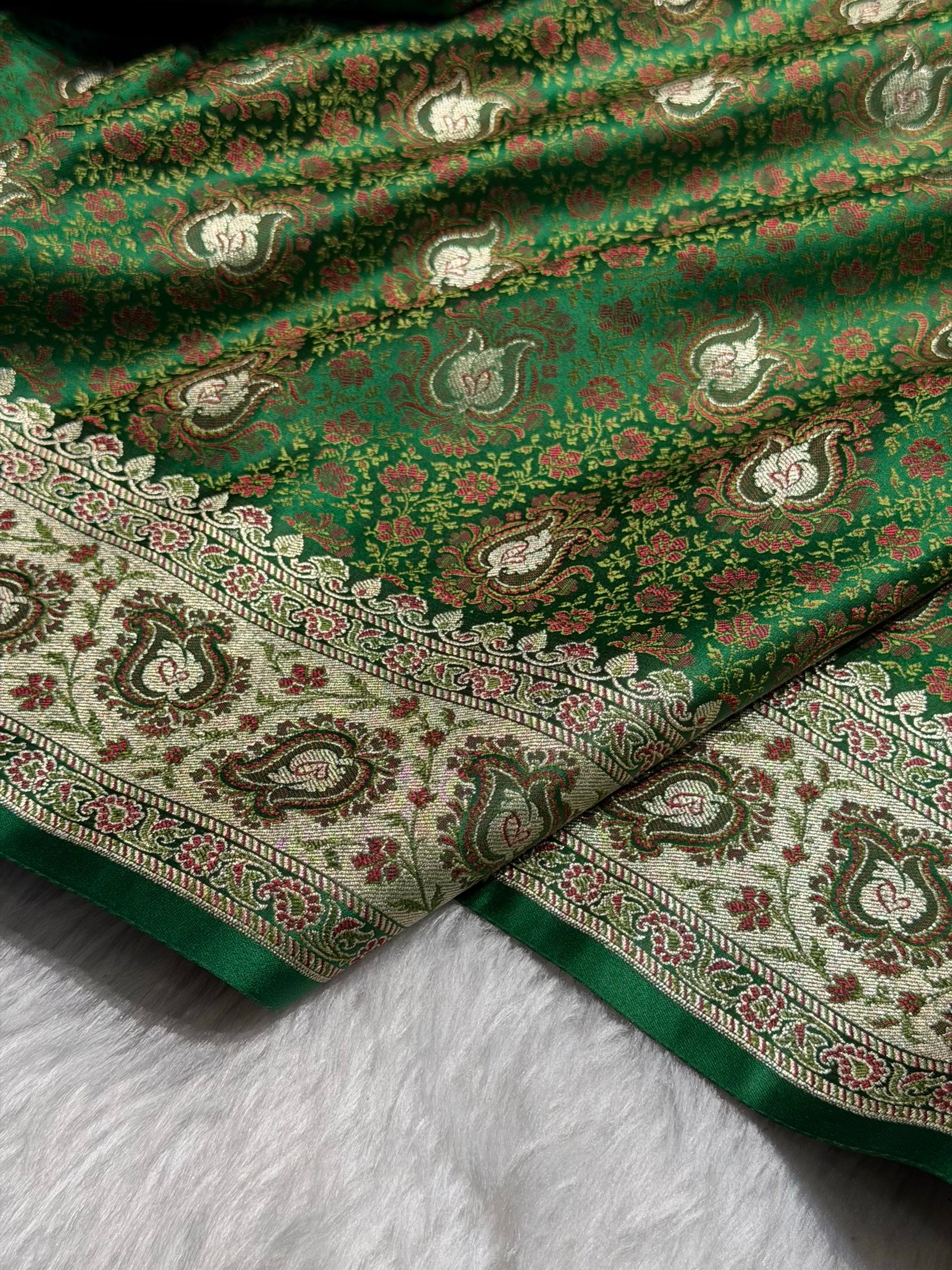 Bottle Green Jamawar Tanchoi With Minakari Jaal Katan Silk Saree SKTM-24