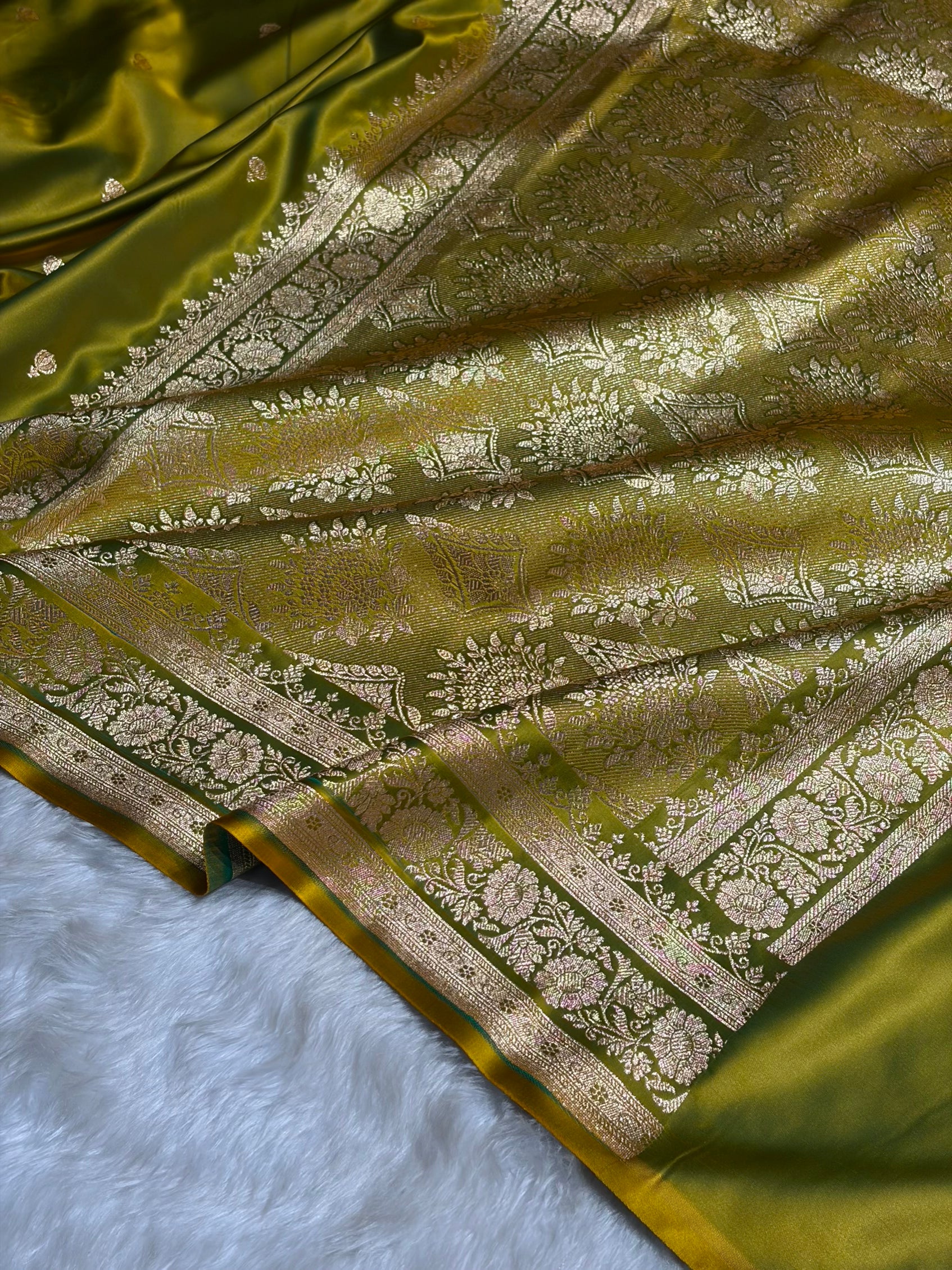 Liril Green Booti Pattern Satin Katan Silk Saree SK66