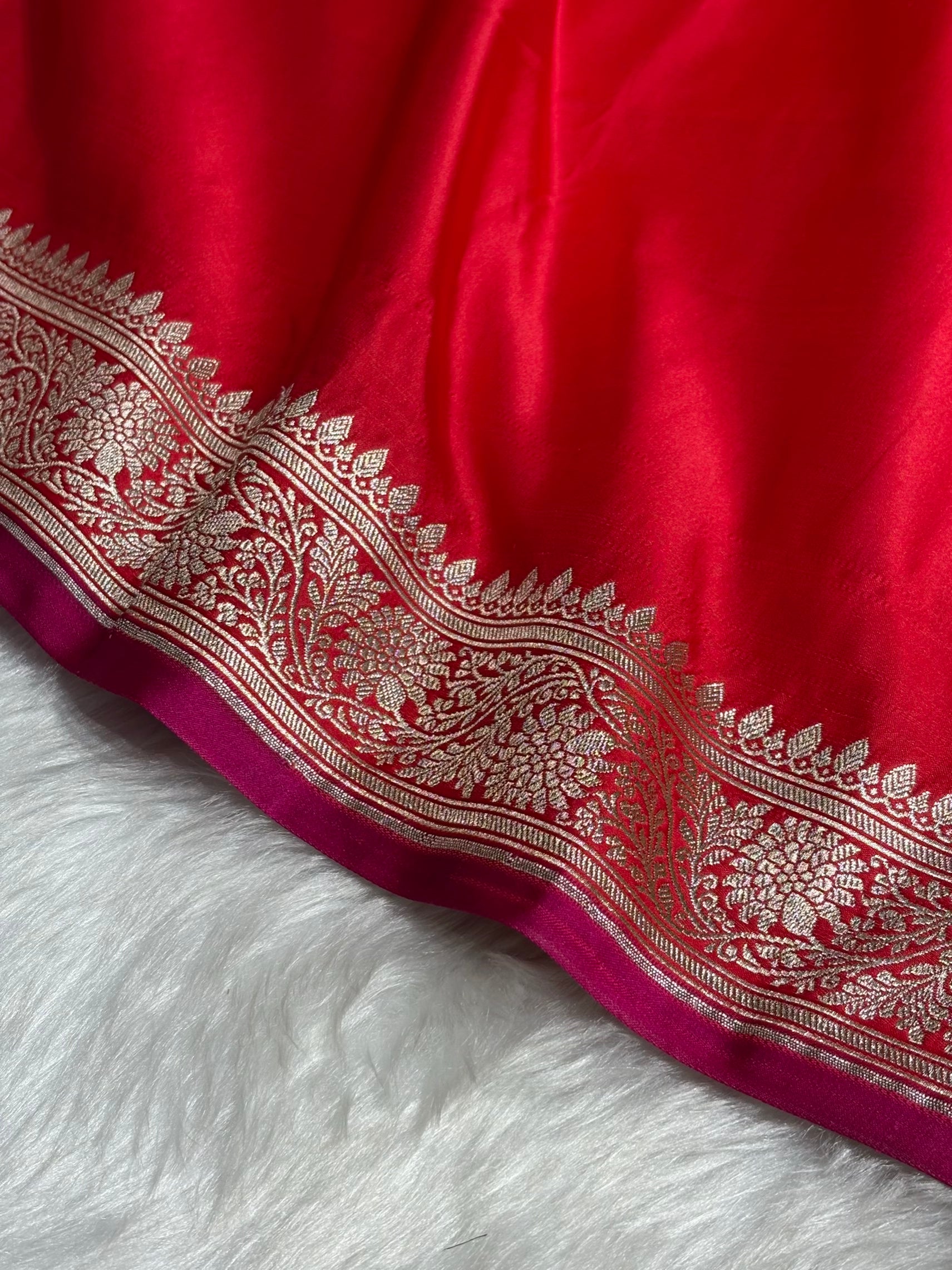 Red Shades Floral Border Mashru Silk Saree MSM-62