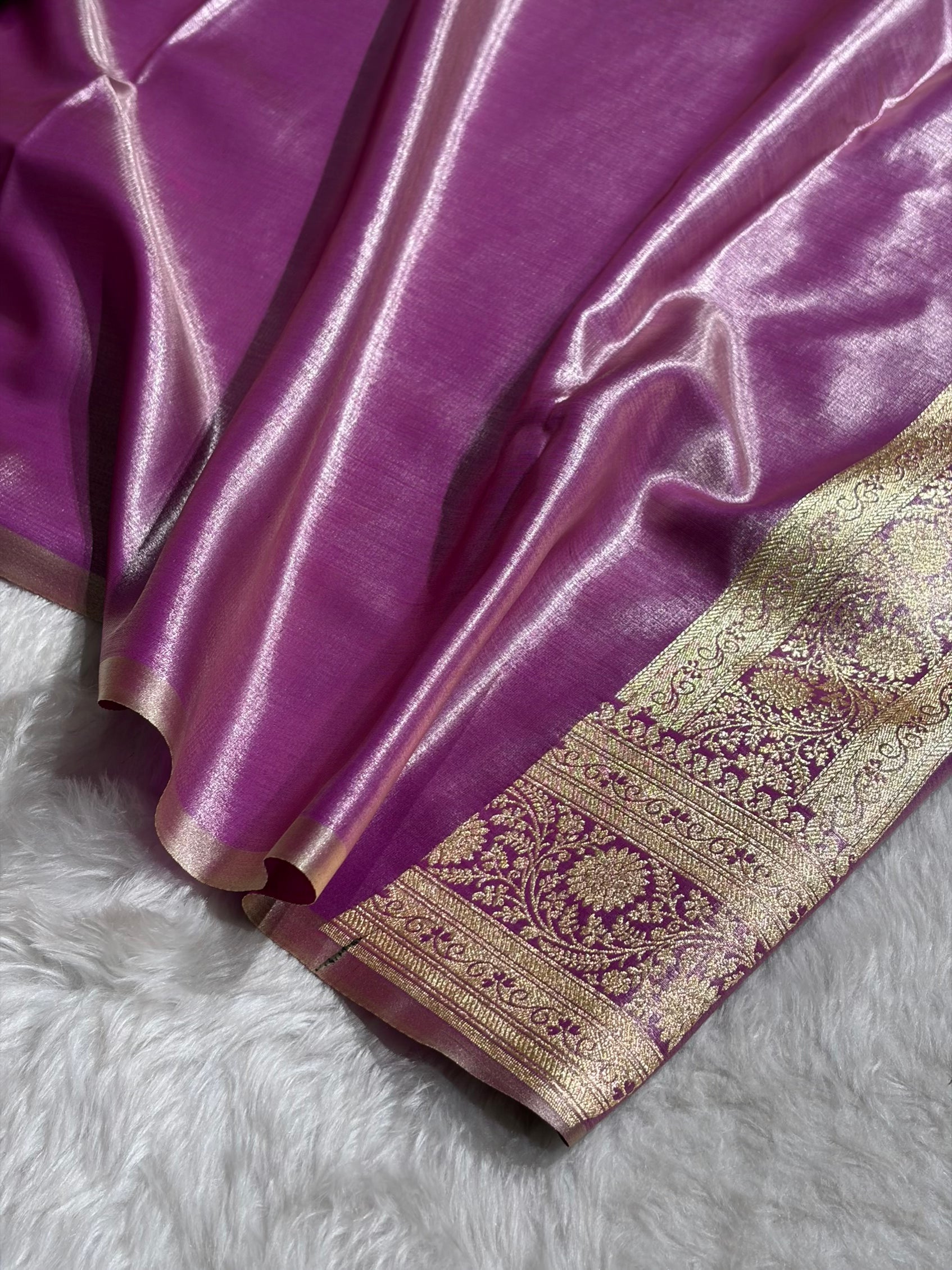 Purple Contrast Shades Jaal Pattern Banarasi Satin Silk Saree SS47