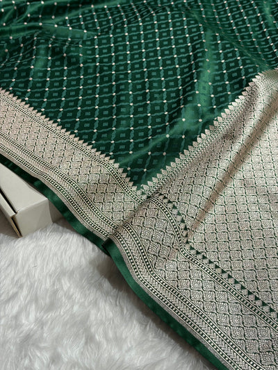 Bottle Green Shades Tanchoi Motif Mashru Silk Saree MST-14