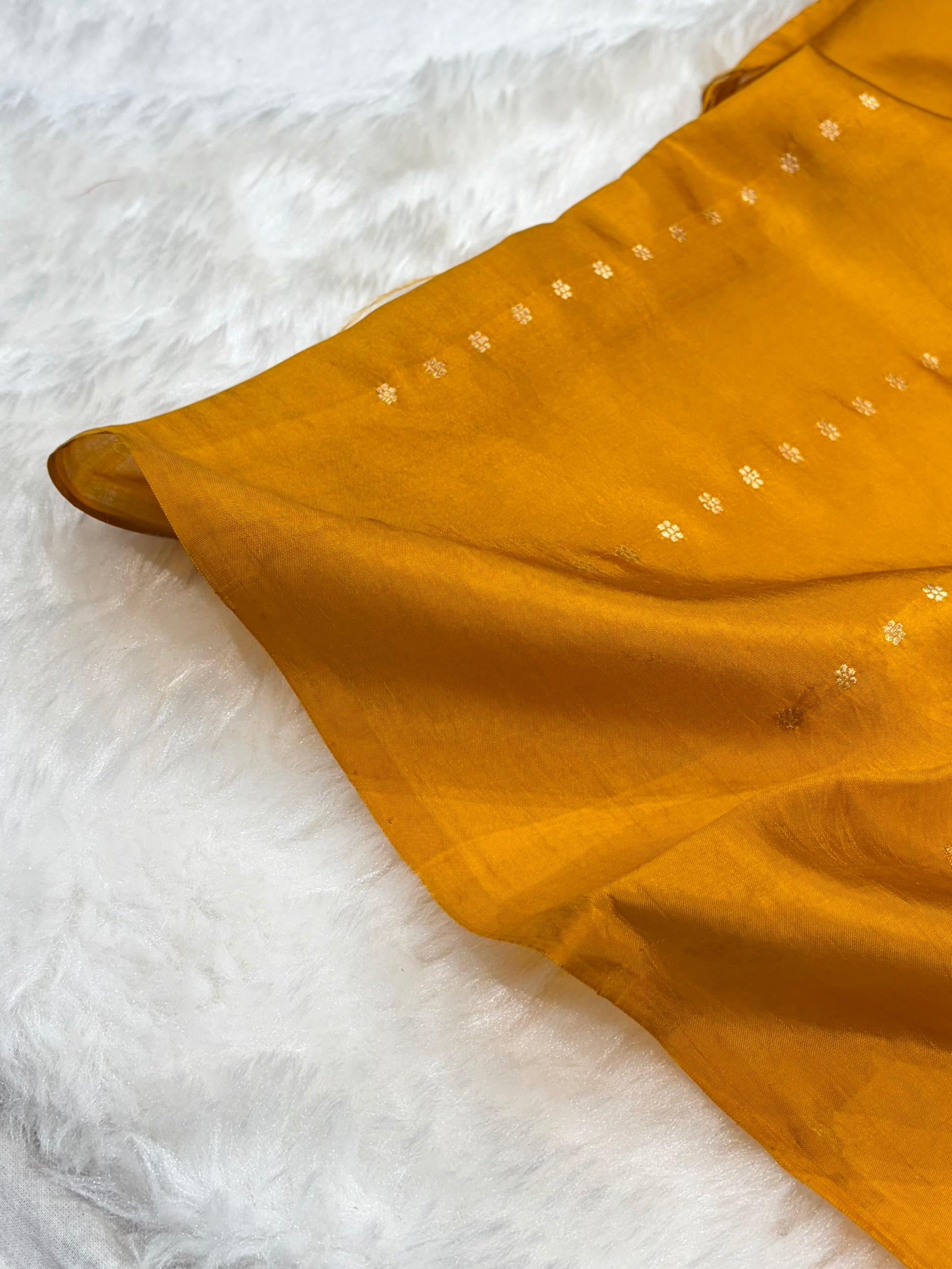 Banarasi Mustard Shades Boota Handwoven Pure Paper Silk Saree RM-94