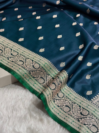 Banarasi Peacock With Contrast Black Floral Border Mashru Silk Saree MSM-101