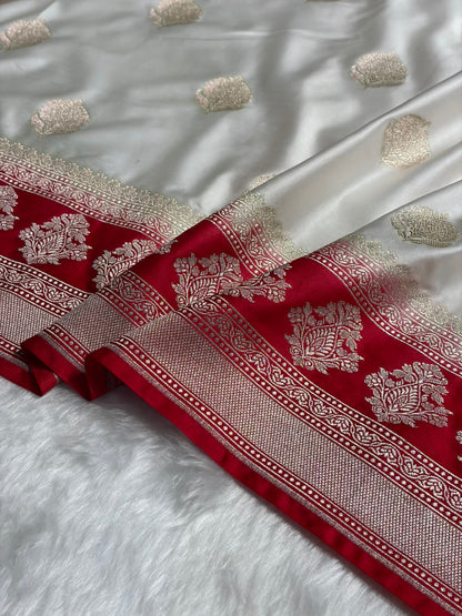 Contrast White With Red Boota Motif Mashru Silk Saree MS43