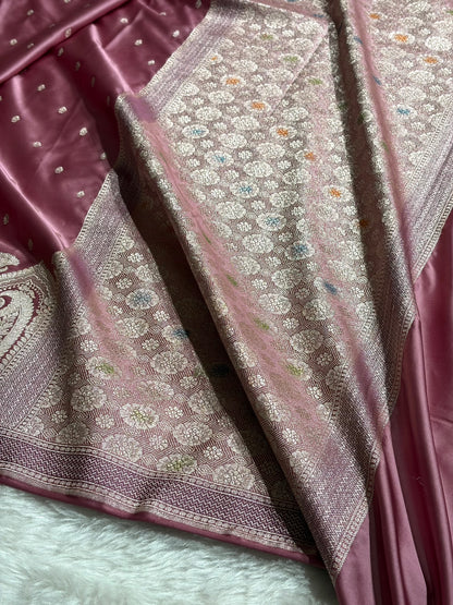 Banarasi Skirt Border Pattern in Mauve Shades Floral Mashru Silk Saree MCS95