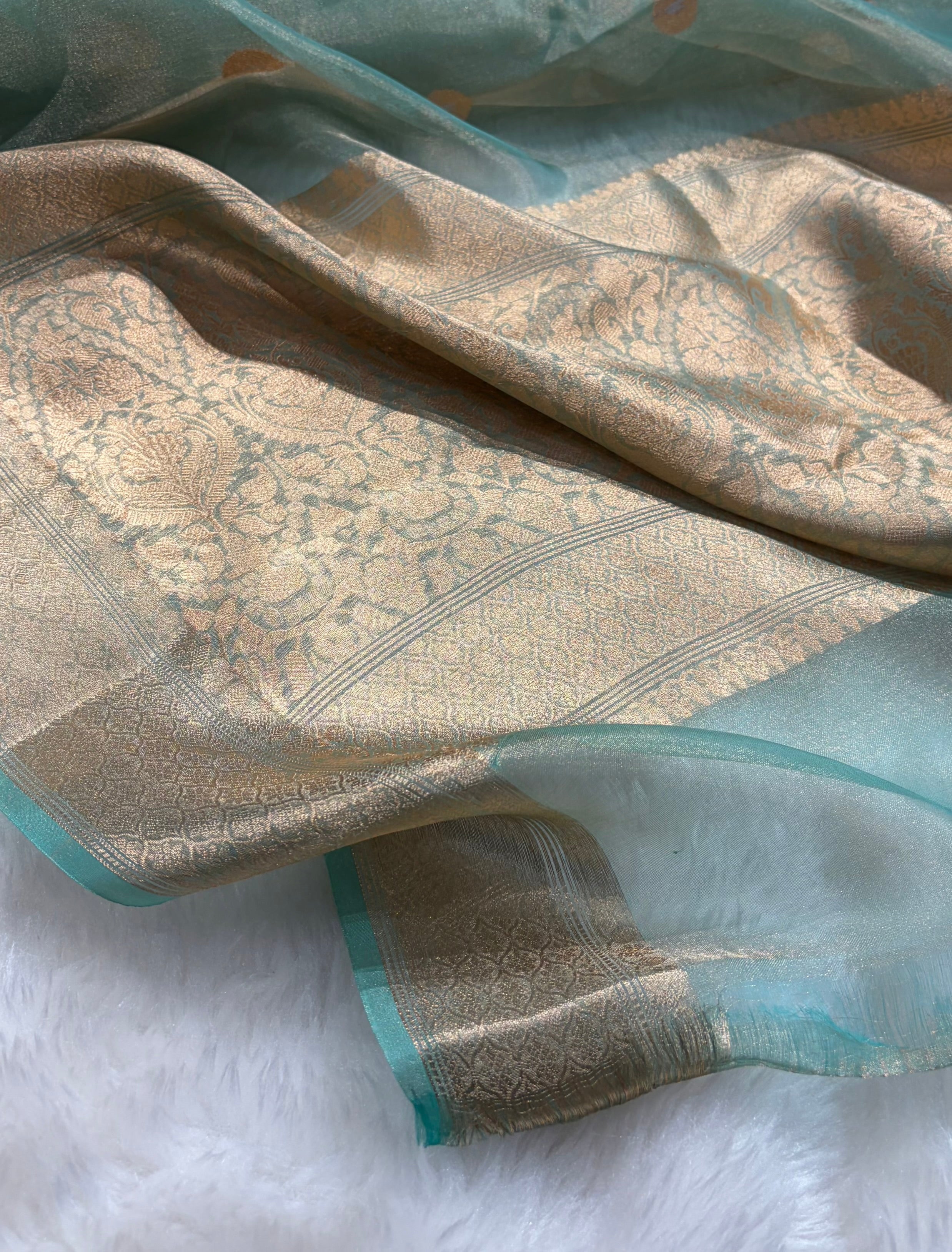 Sea Green Bananasi Floral Shades Pure Tissue Silk Saree PT-40