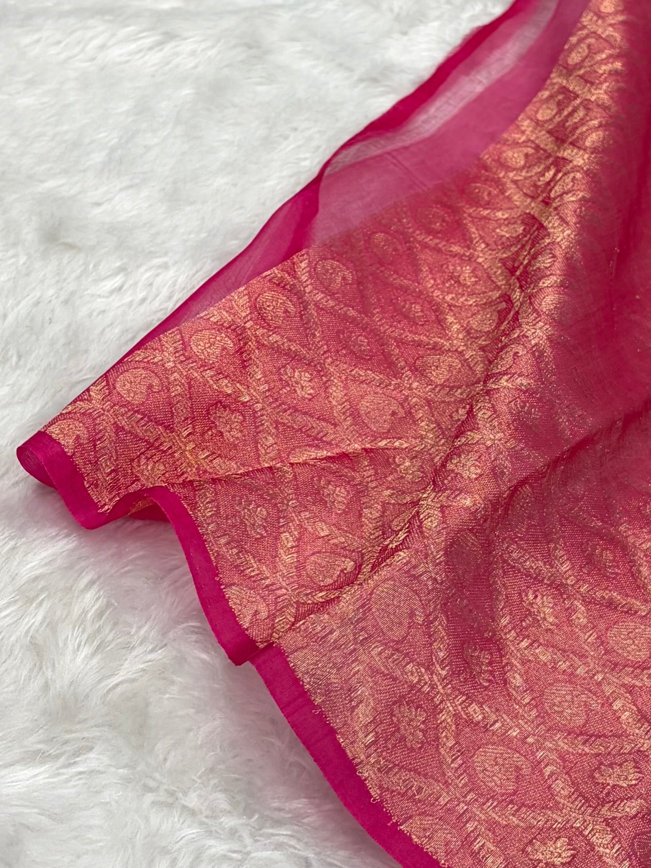Pure Banarasi Organza Rani Shades With Minakari Floral Banarasi Silk Saree PO-24