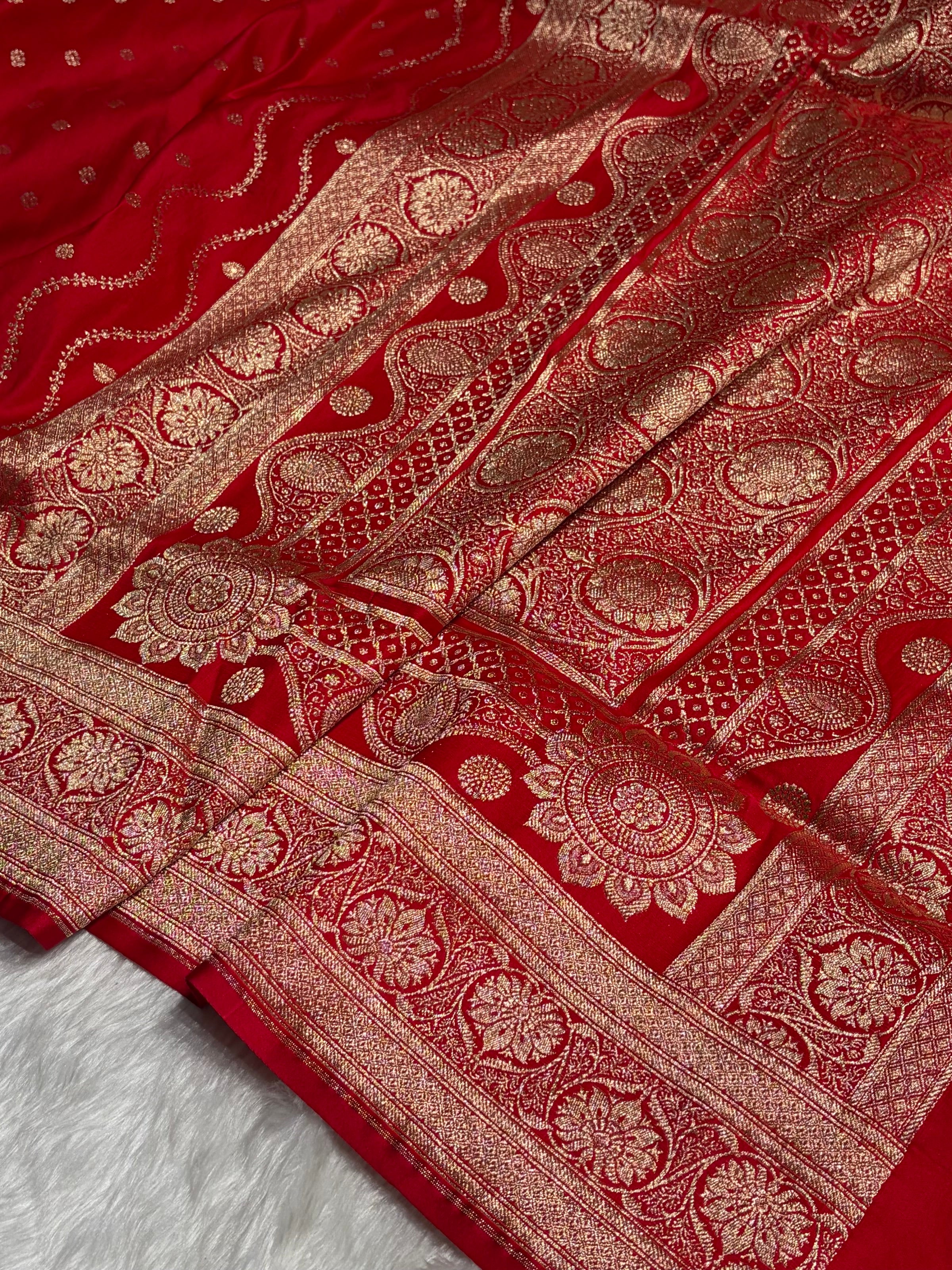Red Katan Silk Saree In Booti Floral Motif