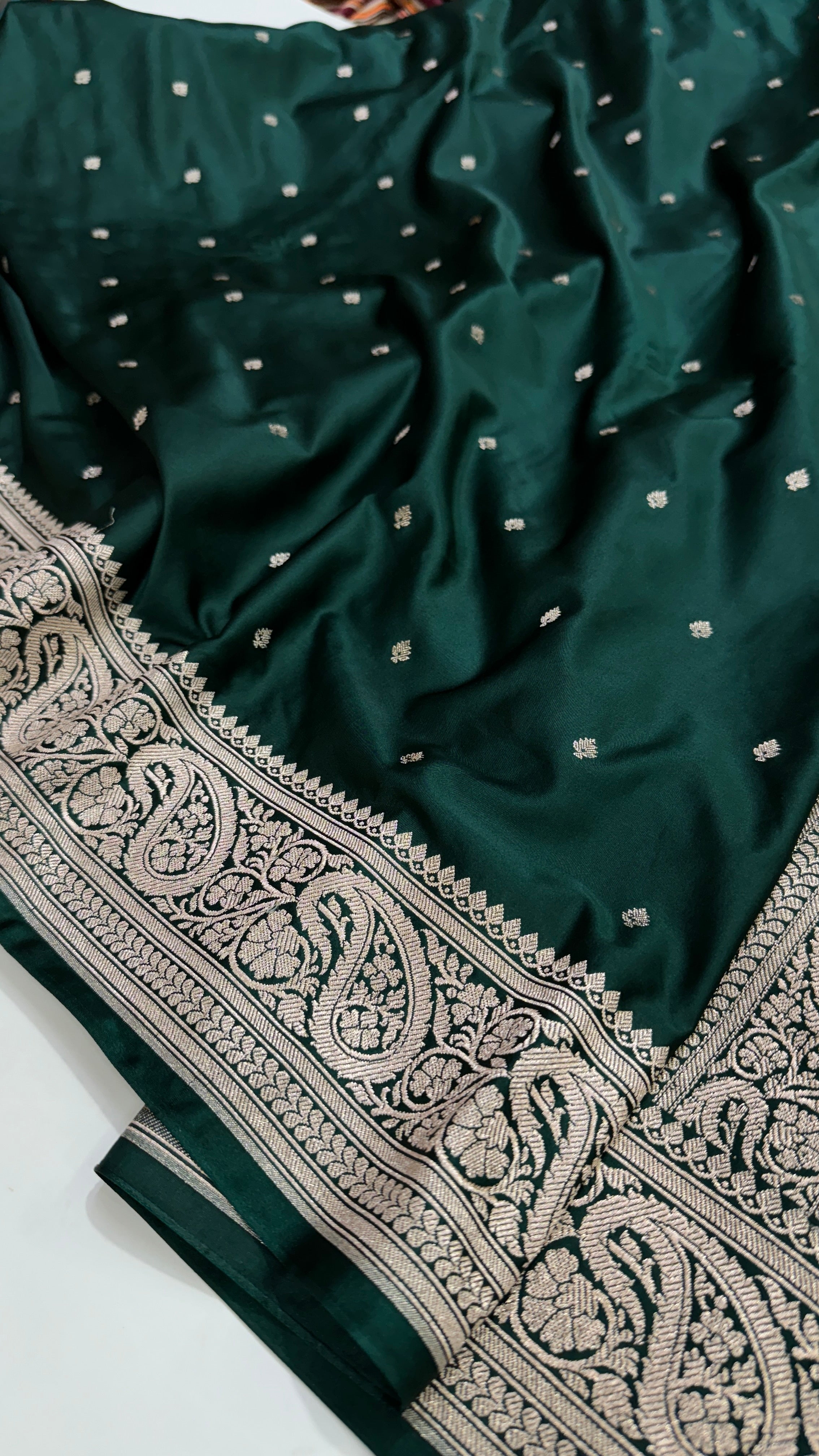 Beautiful Bottle Green Mashru Silk Saree