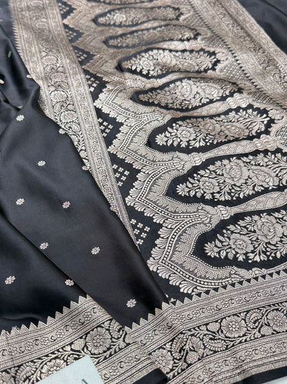Black shade Booti Mashru Silk Saree