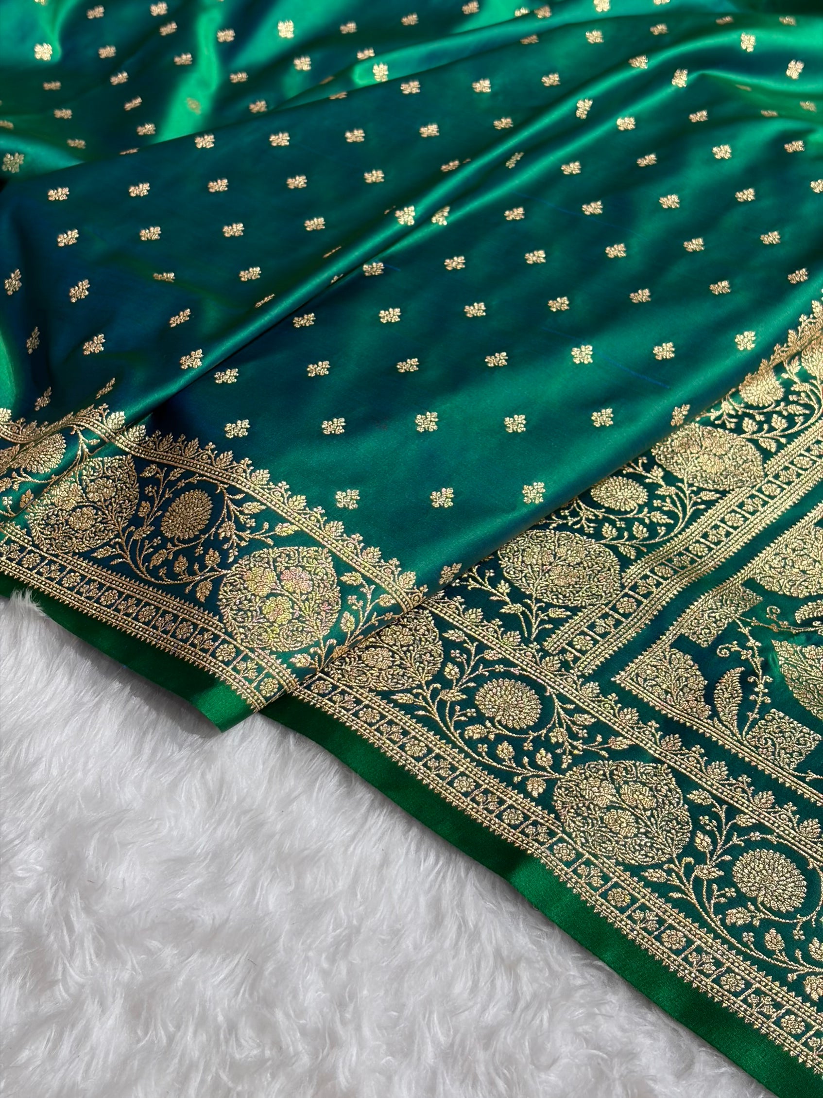 Banarasi Satin Katan Saree With Boota in Cross Green Shades SK117