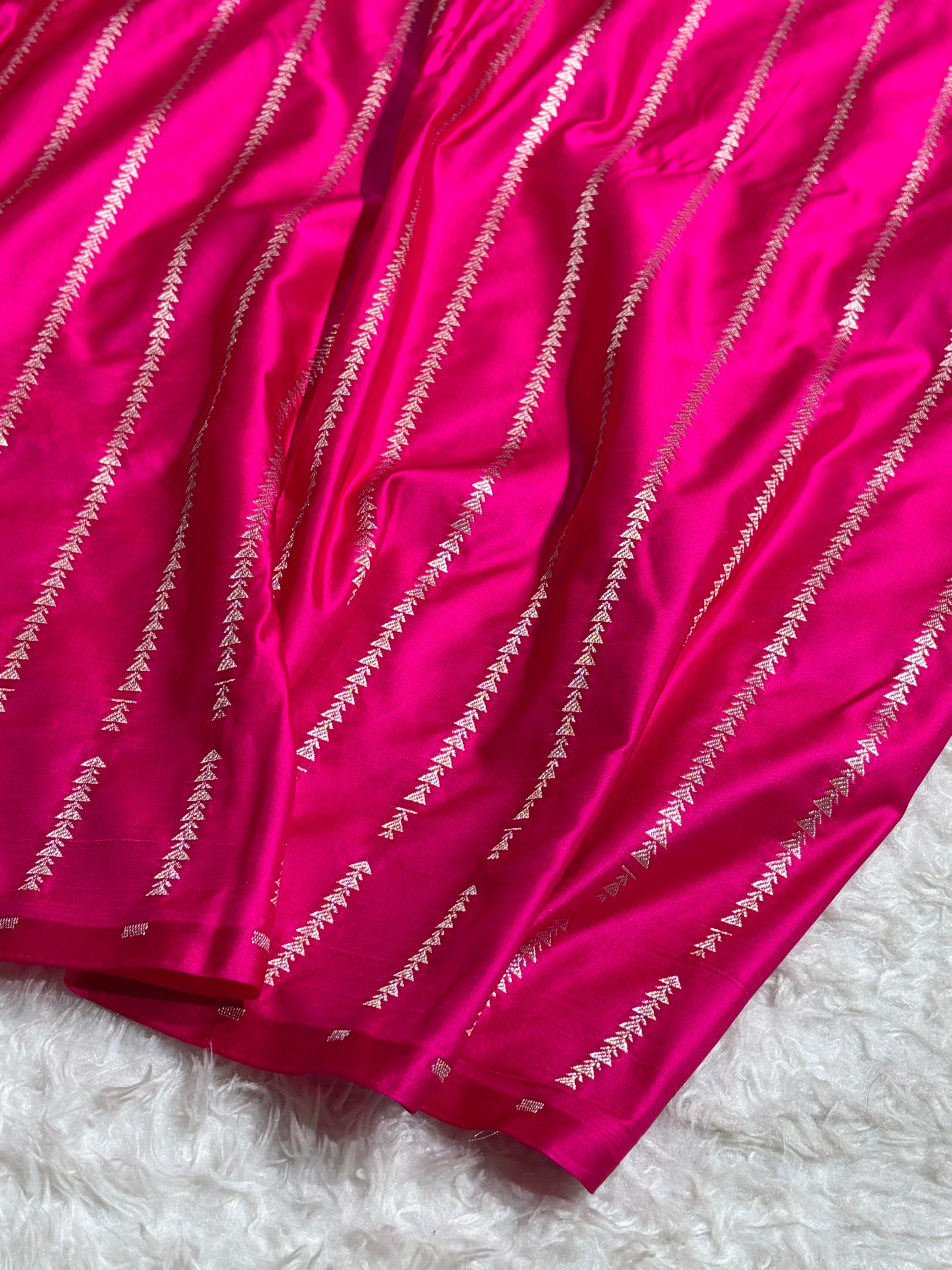 Dark Bottle Green / Rani Shades Banarasi Booti Pattern Mashru Silk Saree MSM-137