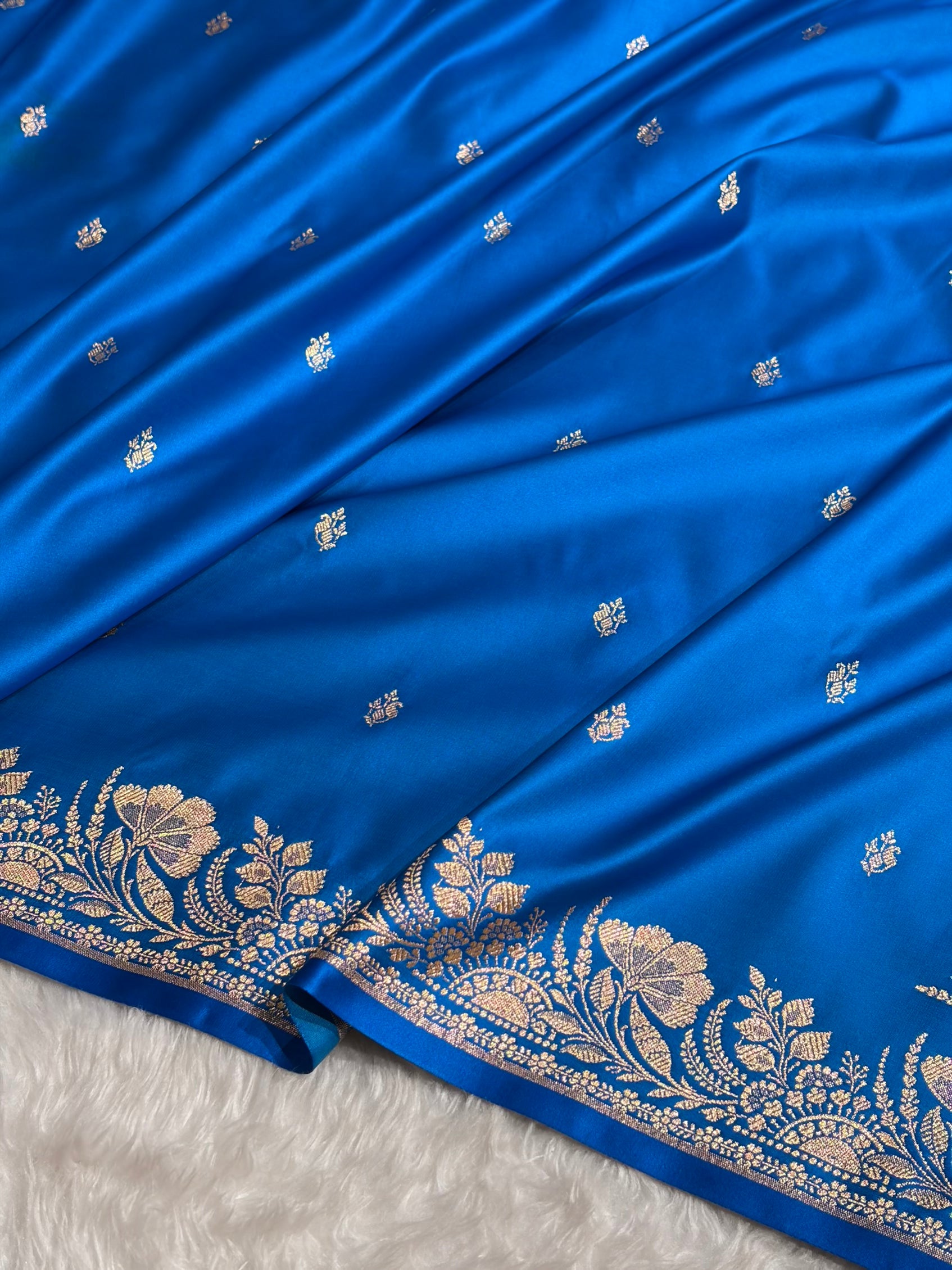 Banarasi Satin Katan Saree Floral Border Pattern in Blue Shades SK143