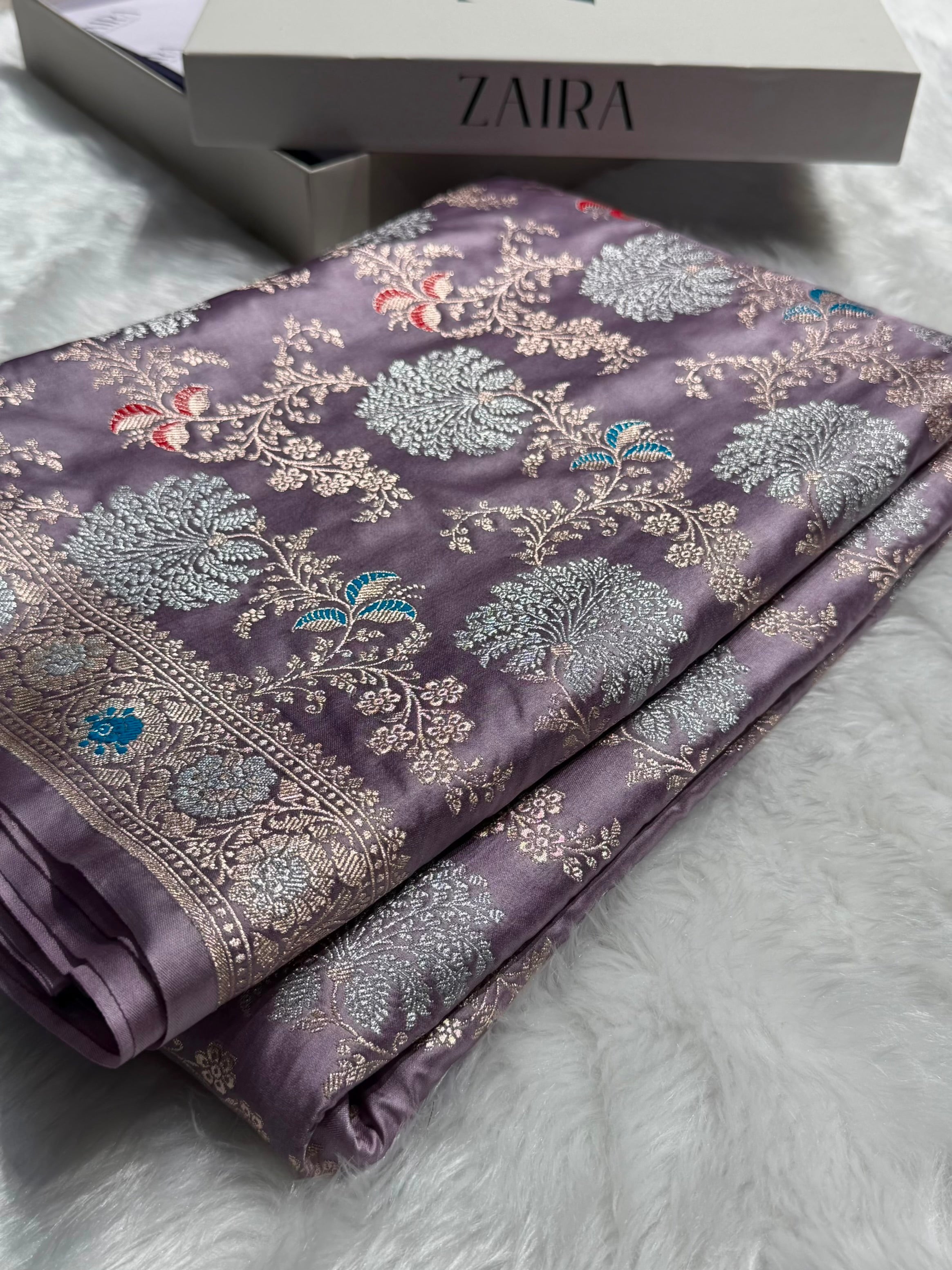 Banarasi Floral Minakari Jaal Pattern in Dusty Lavender Shades Floral Mashru Silk Saree MCS100