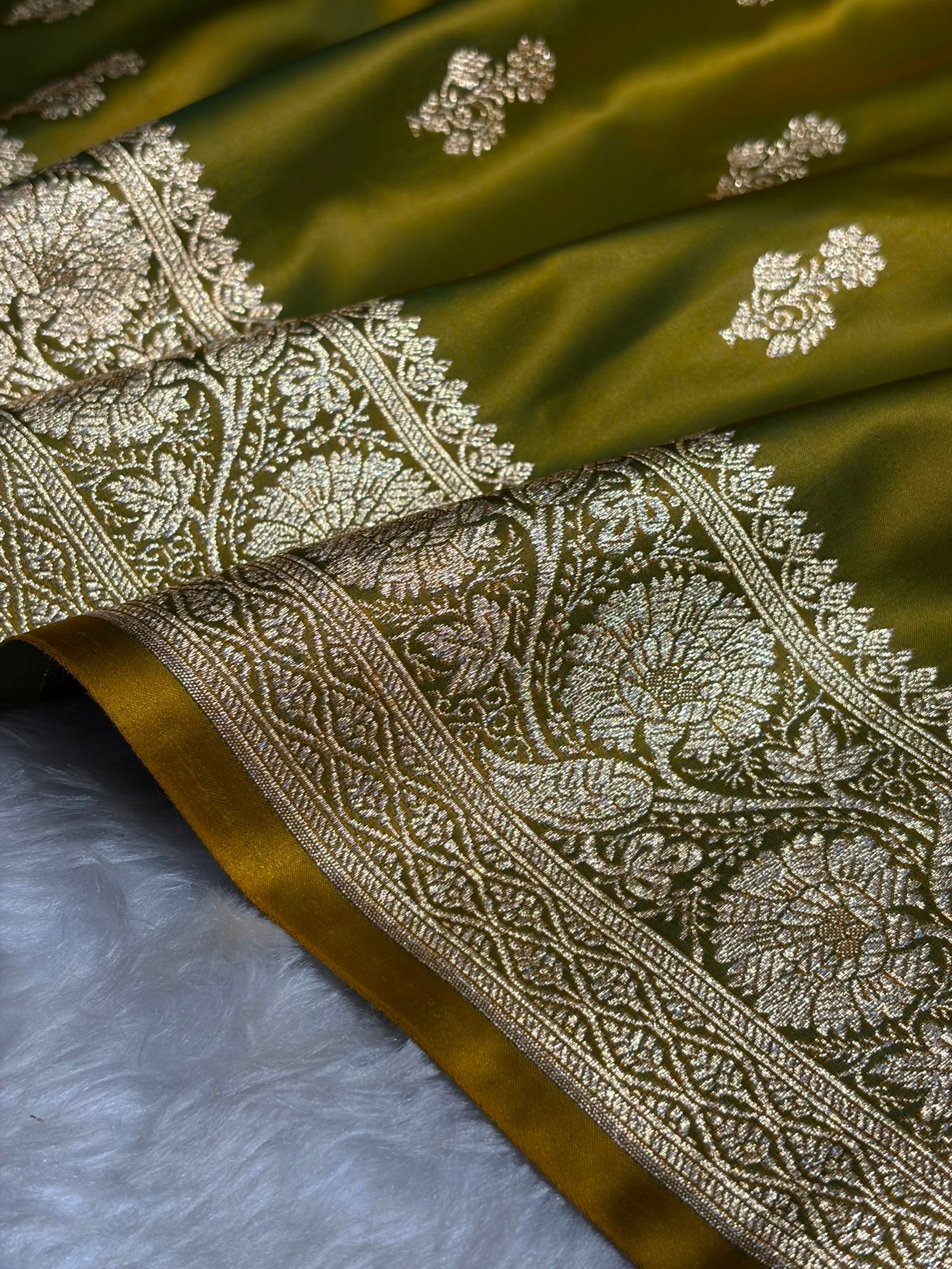 Liril Green Unique Boota Pattern Satin Katan Silk Saree SK68