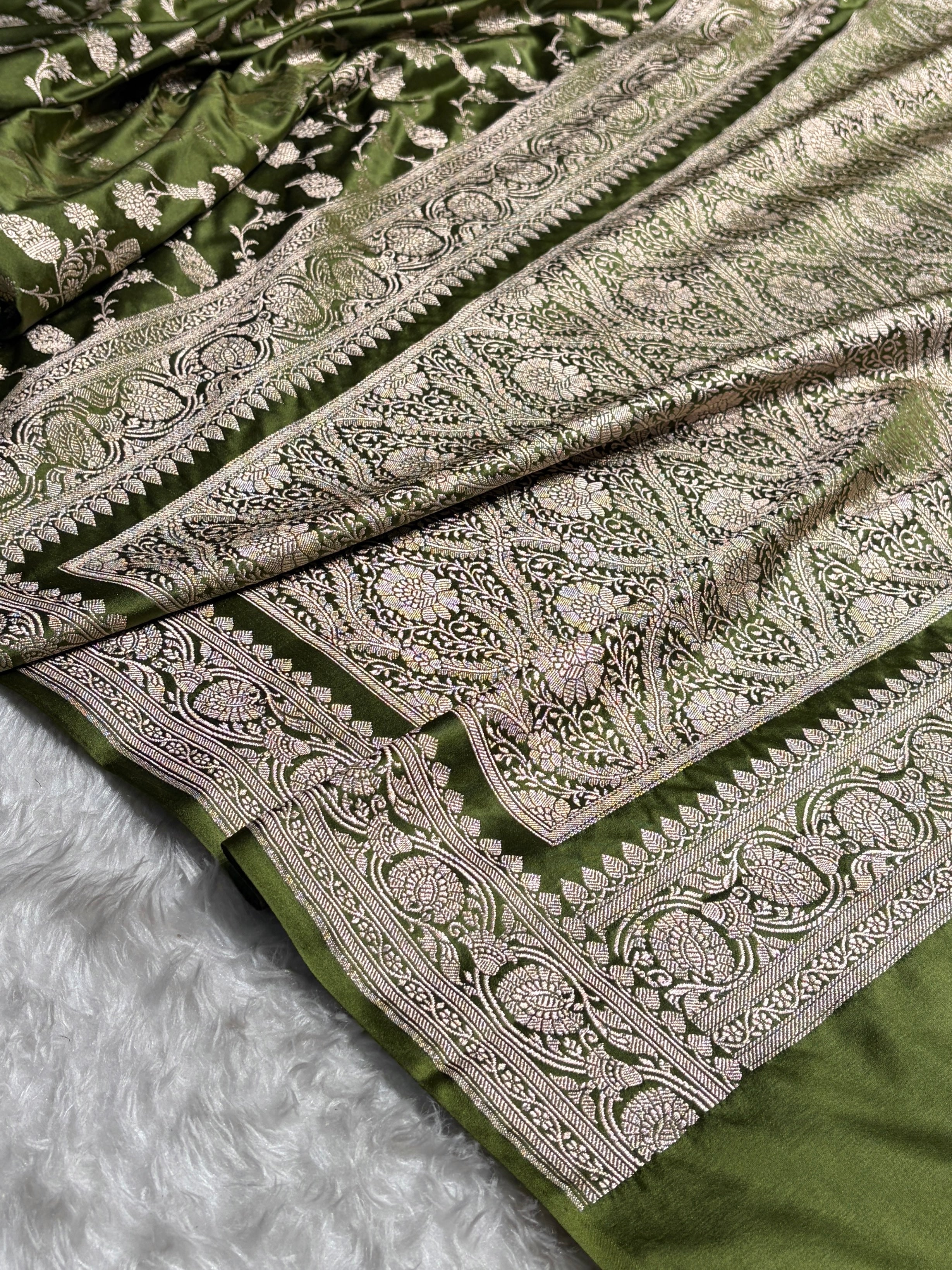 Mehendi Green Shades Jaal Mashru Silk Saree MS42